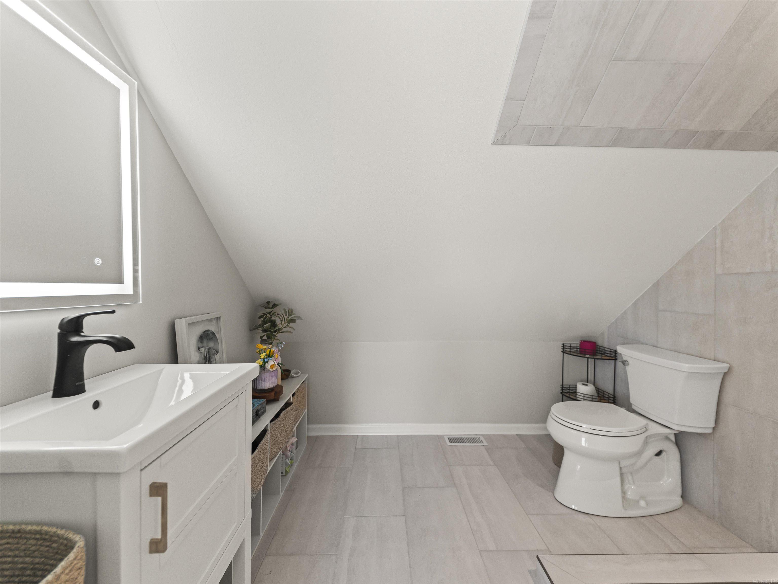 ARLINGTON PARK - Residential