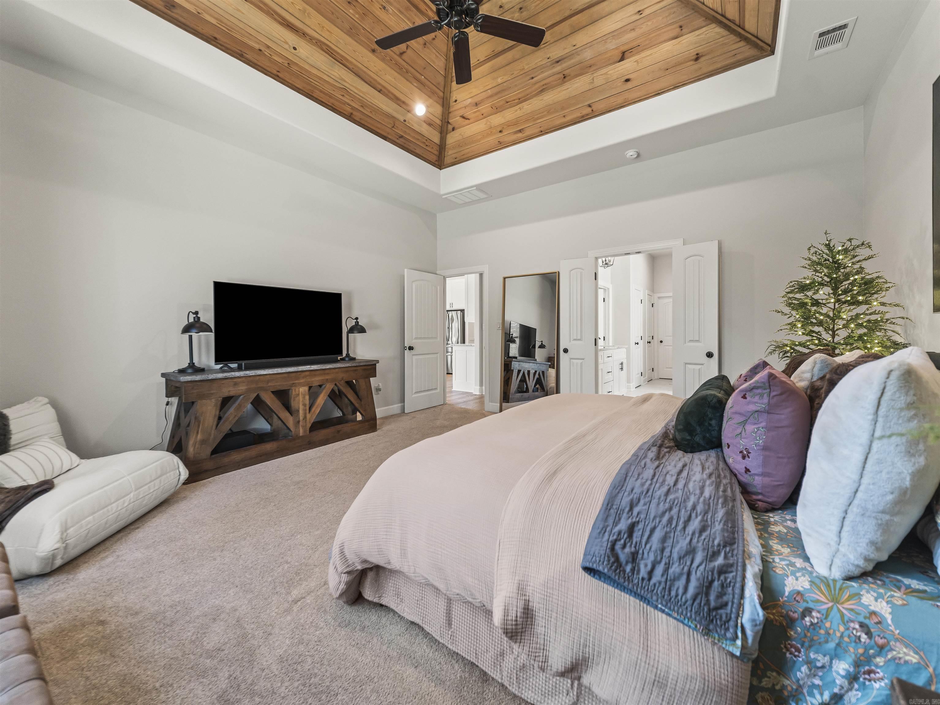 ARLINGTON PARK - Residential