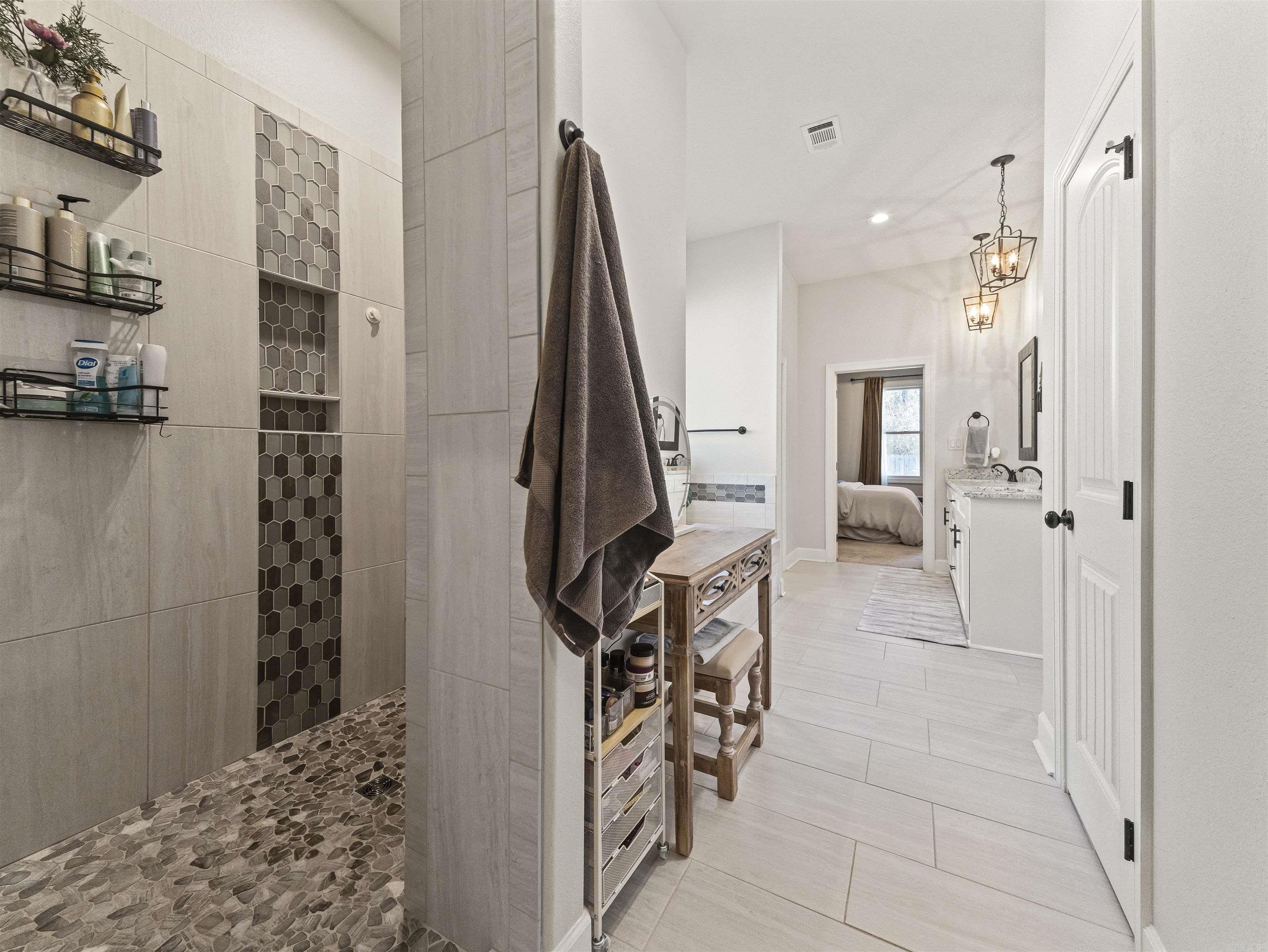 ARLINGTON PARK - Residential