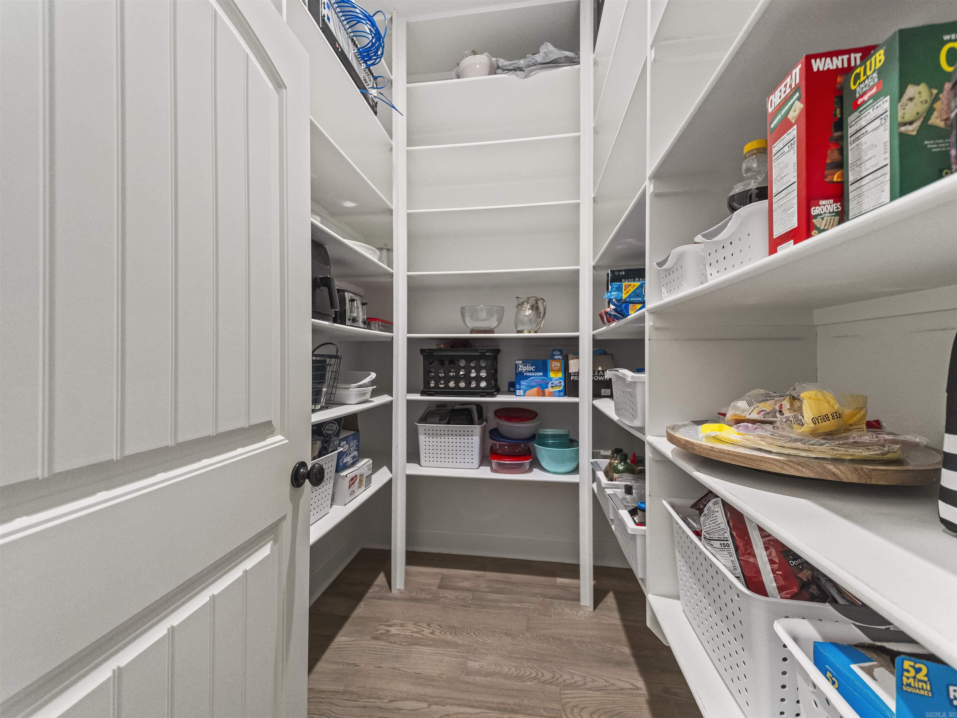 ARLINGTON PARK - Residential