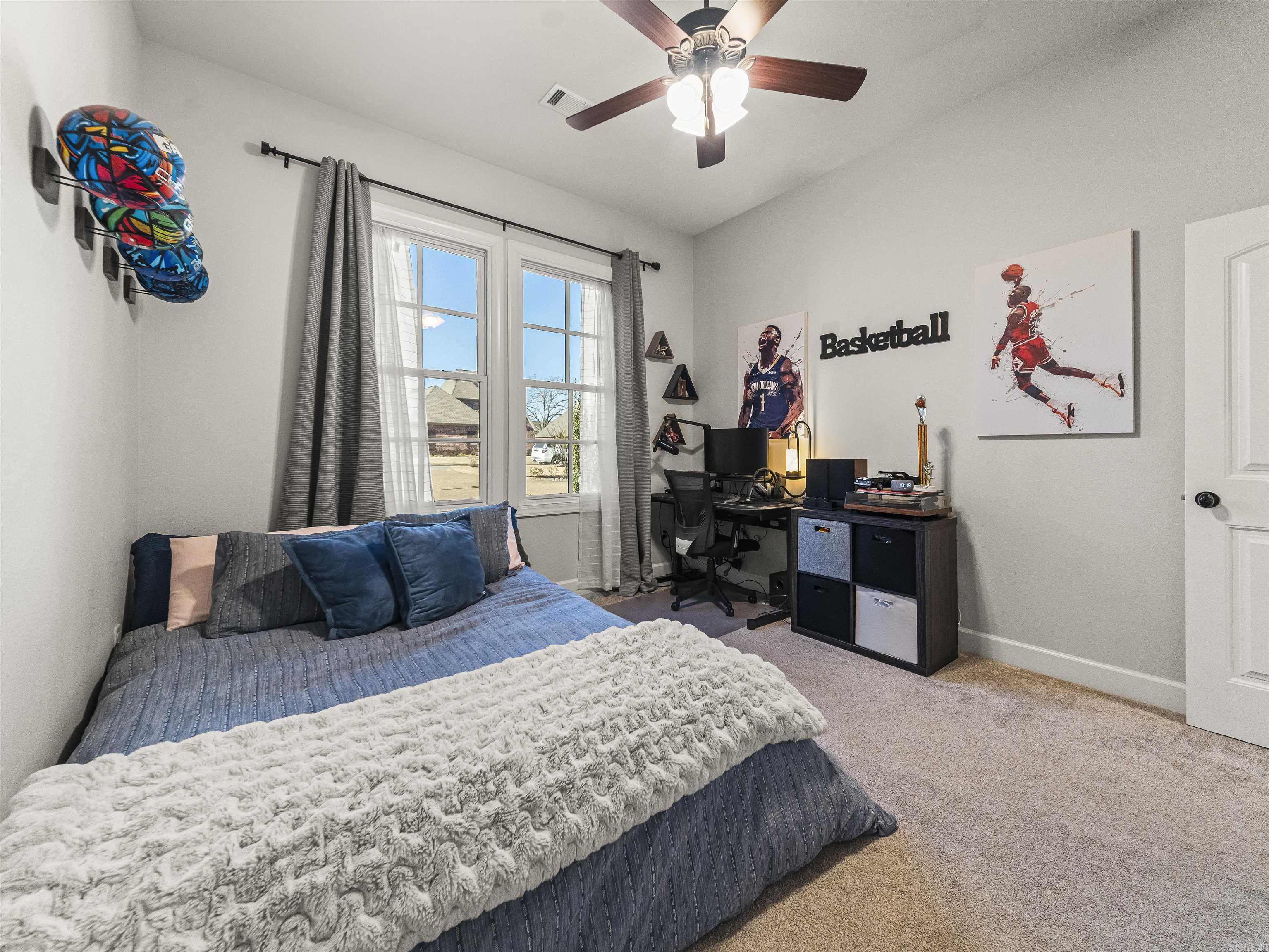 ARLINGTON PARK - Residential