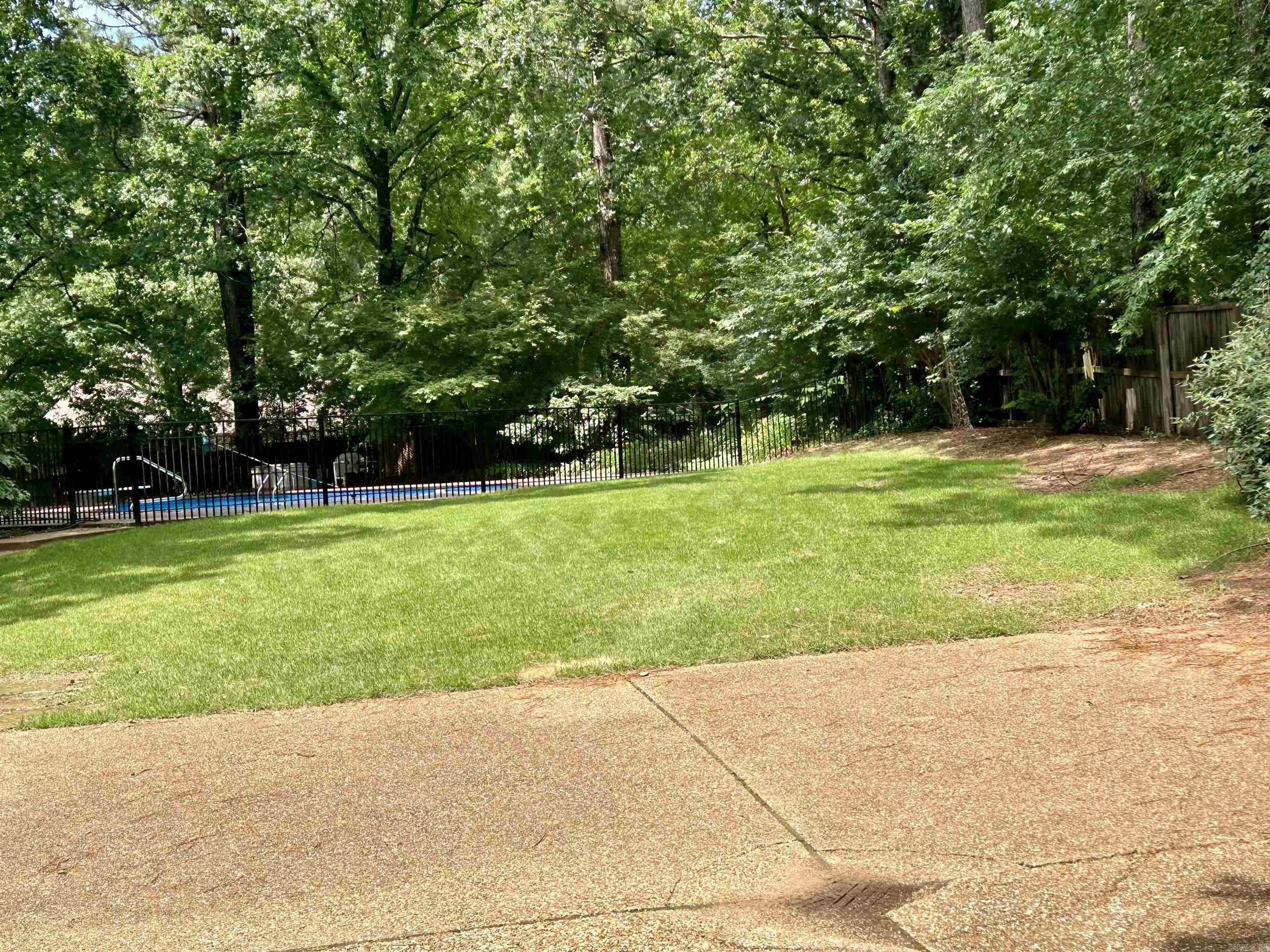 COUNTRY CLUB EAST ADD (SEARCY) - Residential