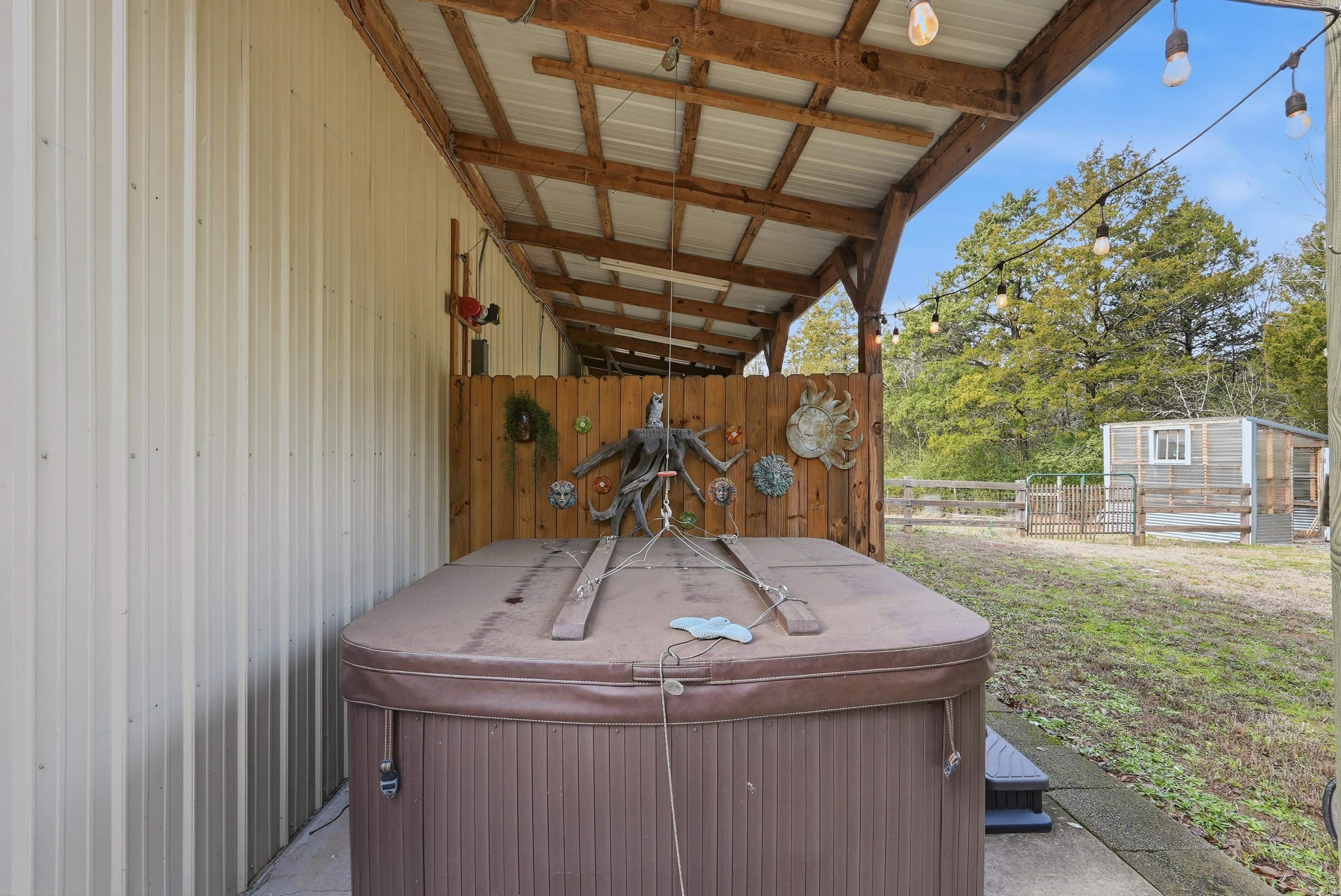 TATER HILL EST - Residential