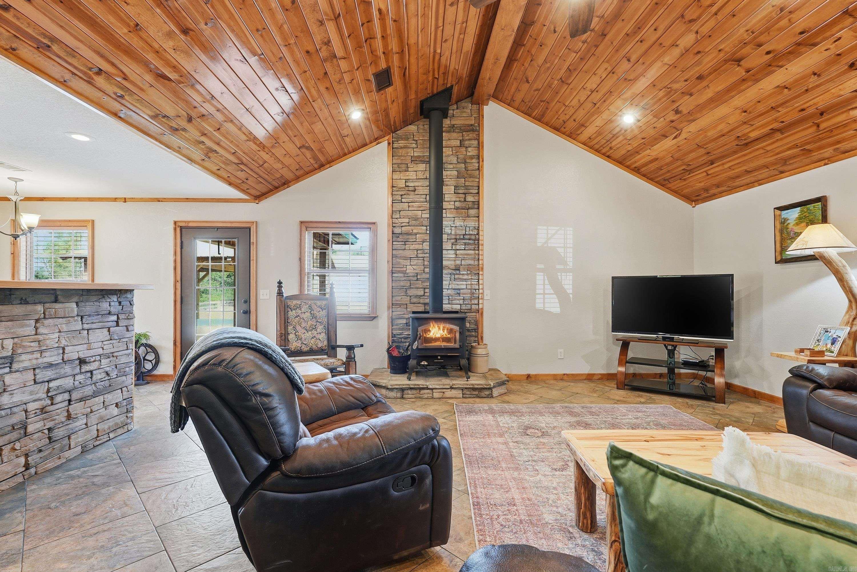 TATER HILL EST - Residential