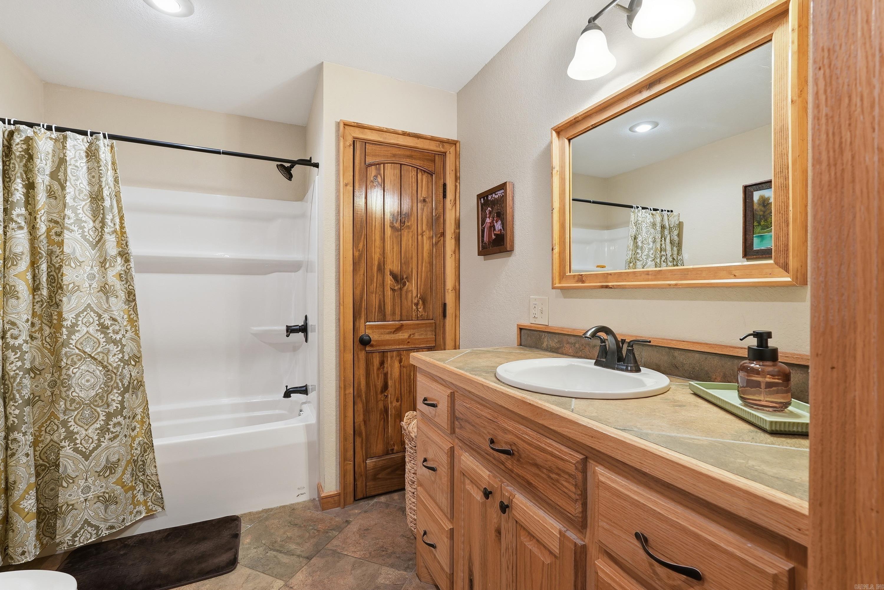 TATER HILL EST - Residential