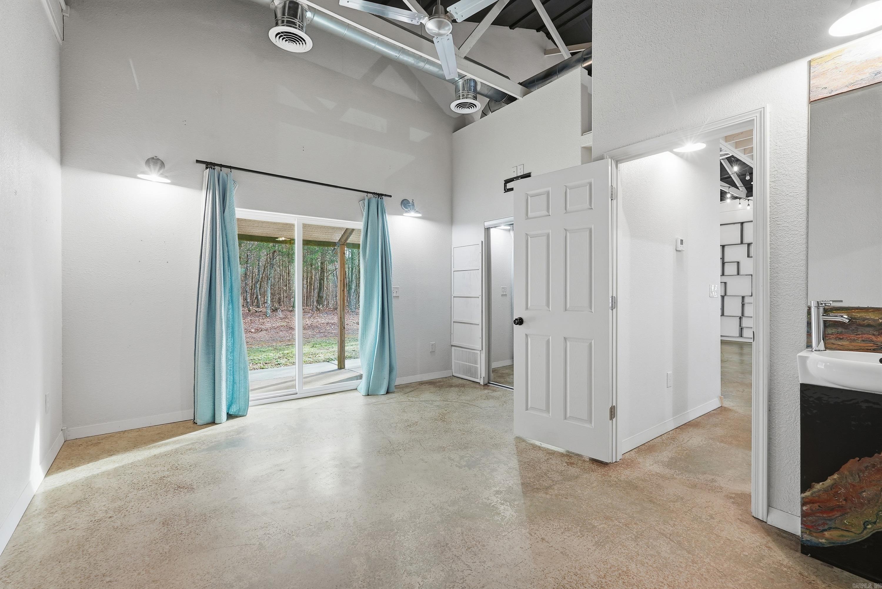 TATER HILL EST - Residential