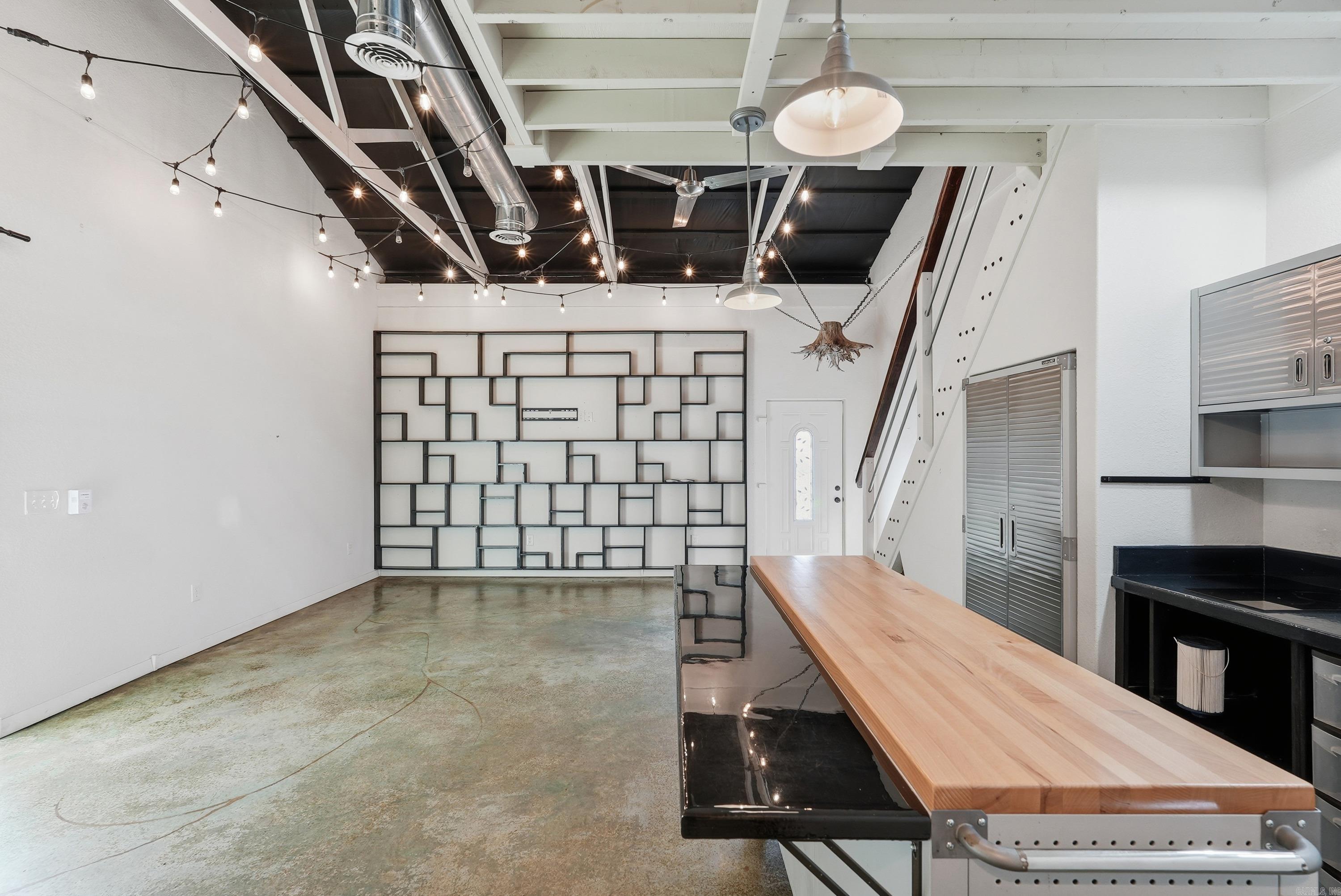 TATER HILL EST - Residential