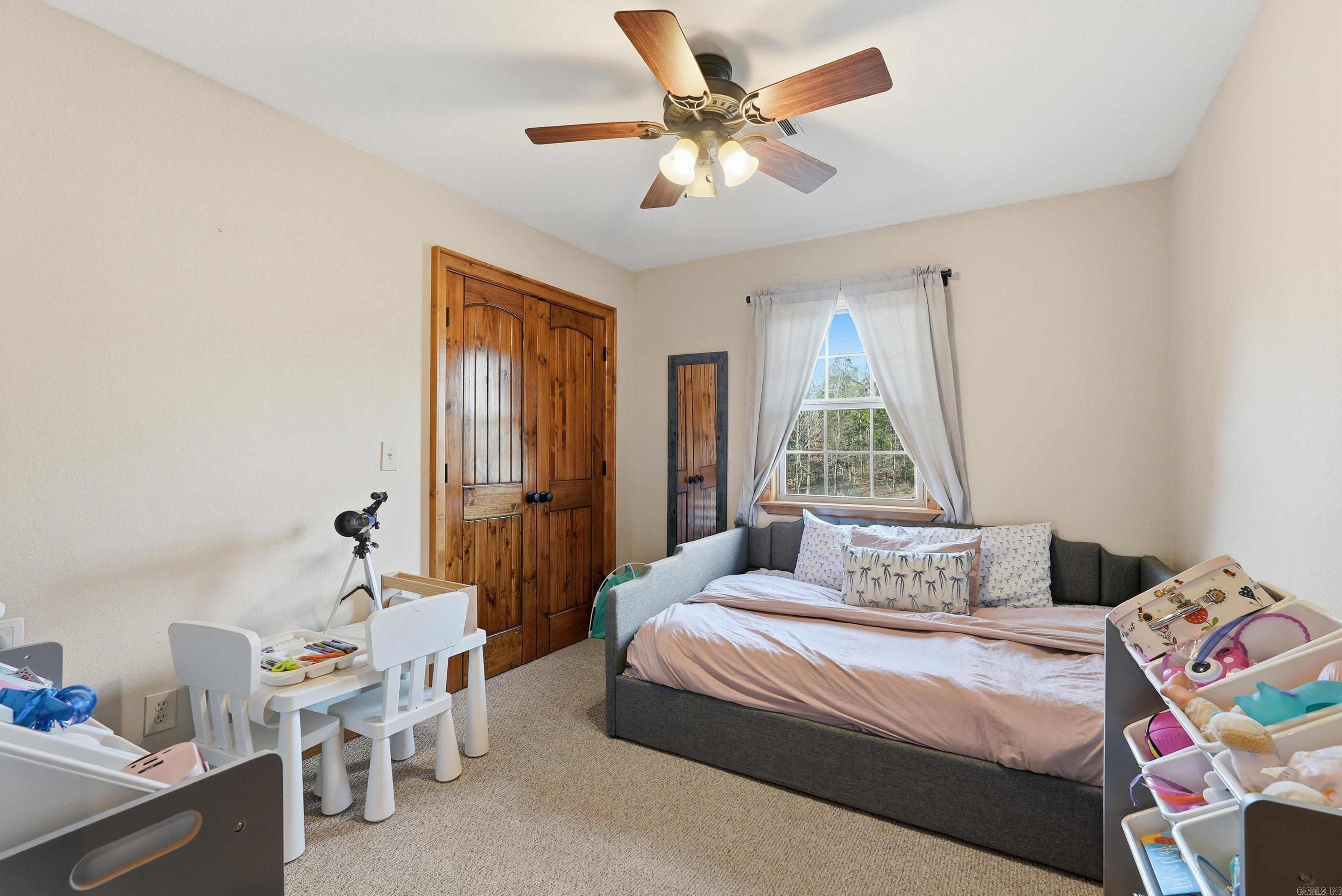 TATER HILL EST - Residential