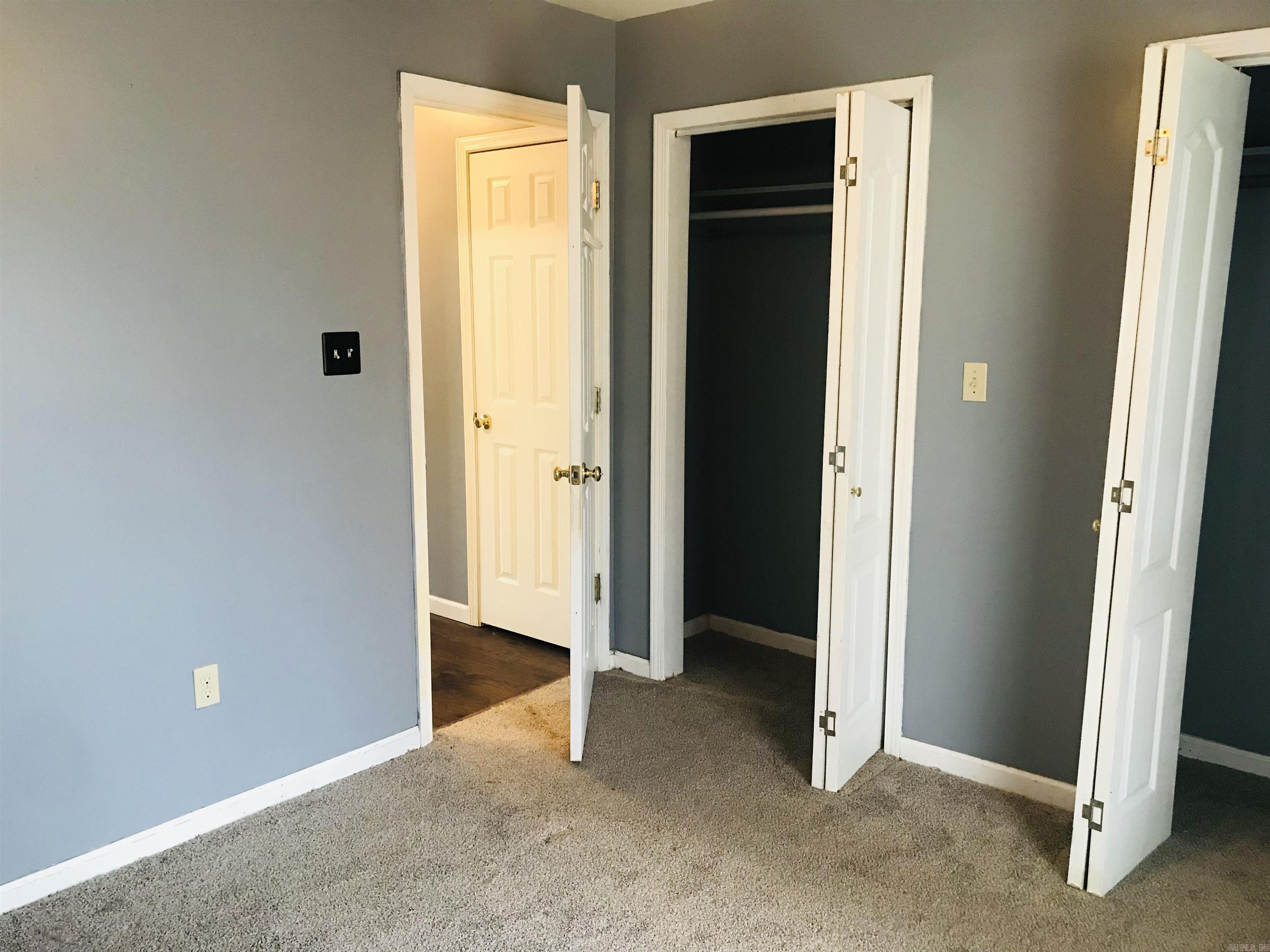 MAIN PLACE - Residential