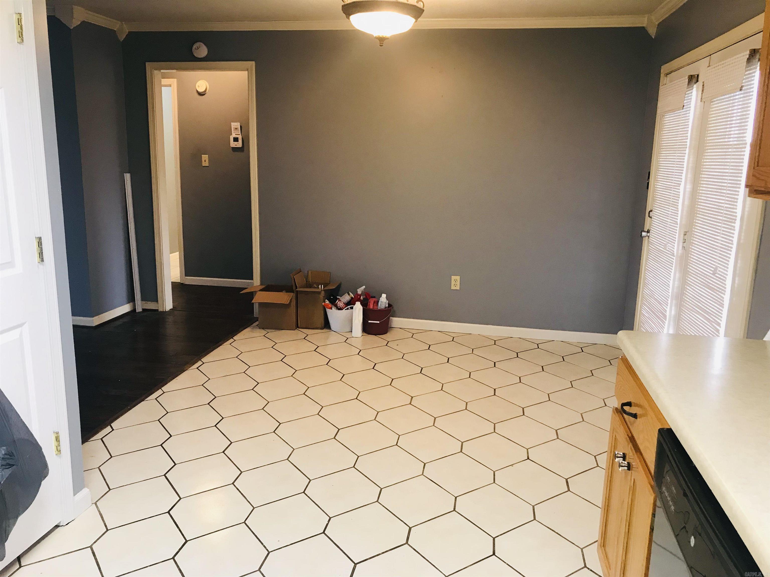 MAIN PLACE - Residential