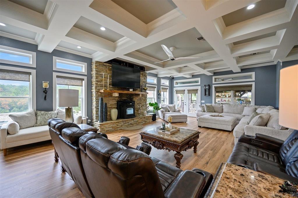 De Queen Lake - Residential