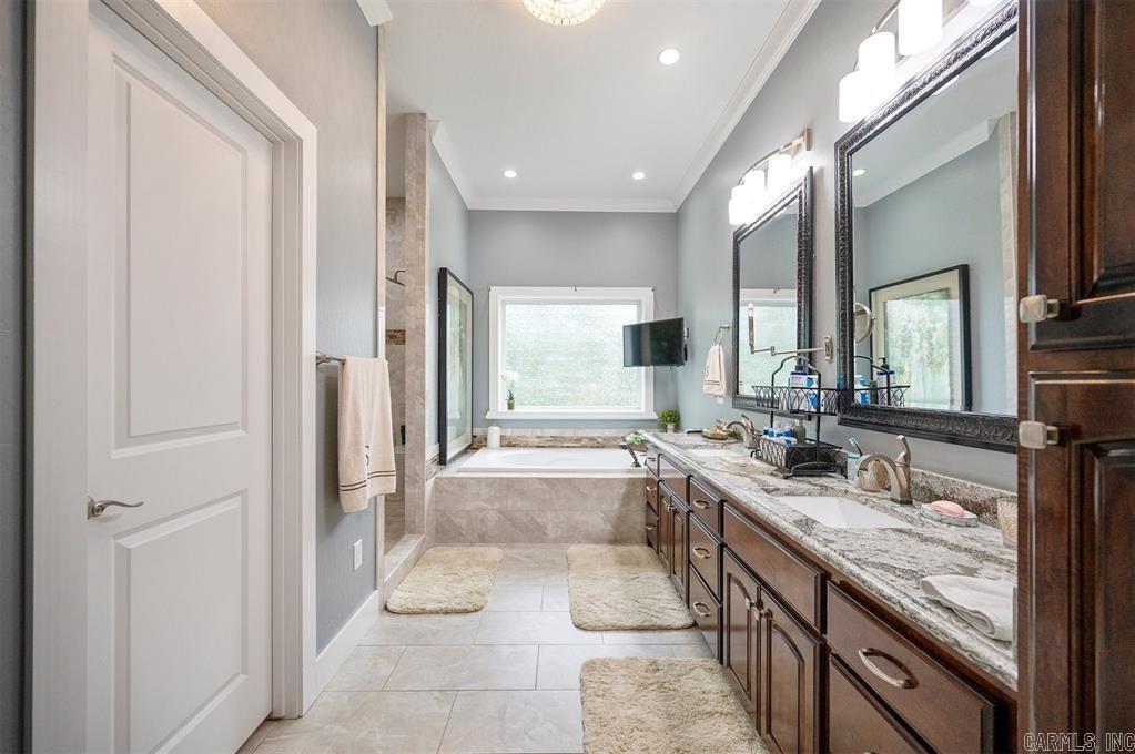 De Queen Lake - Residential