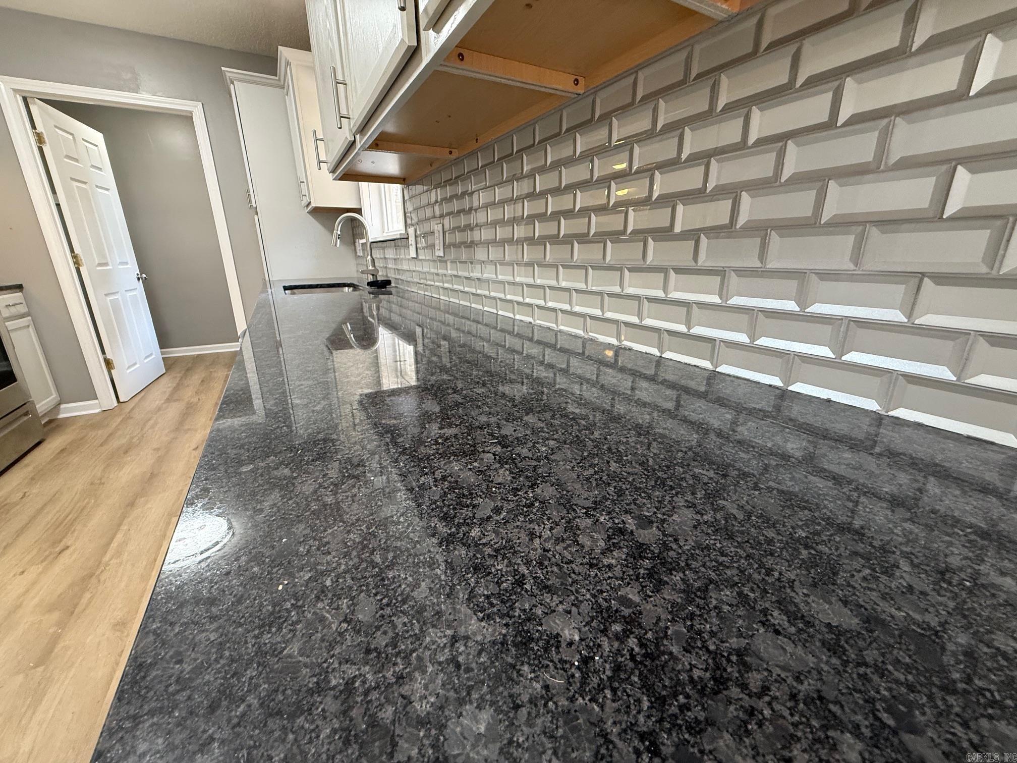 INDIAN HILLS - Residential