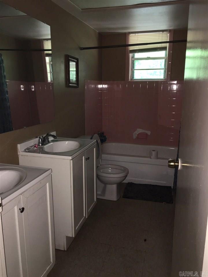 Chicot Terrace - Residential Lease