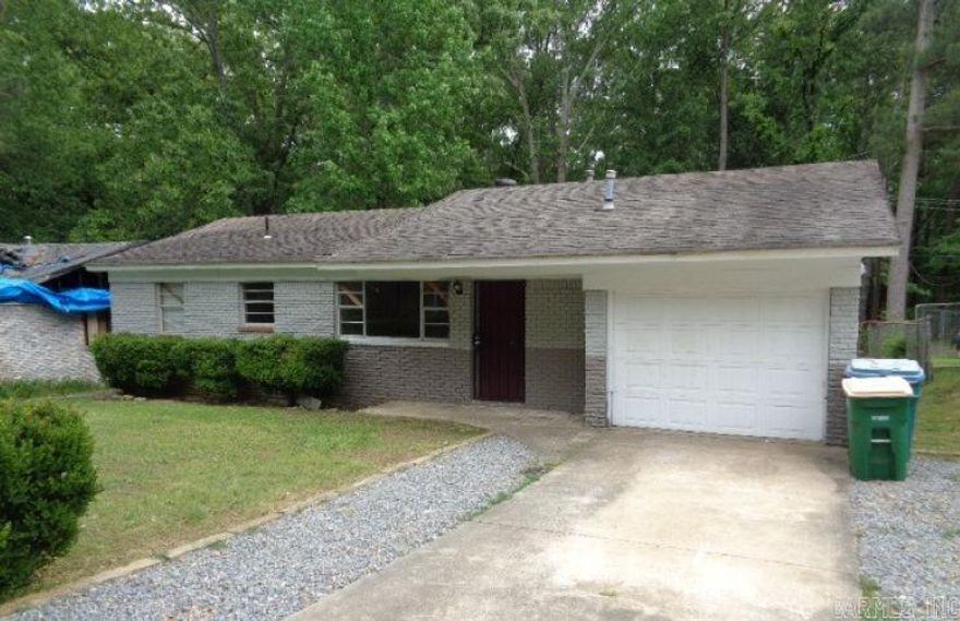 One story Brick and frame home on a level lot. Fenced back yard. Formal Living Room and separate den. Some remodeling has been done. But has not been finished. Agents see agent remarks for offer instructions.