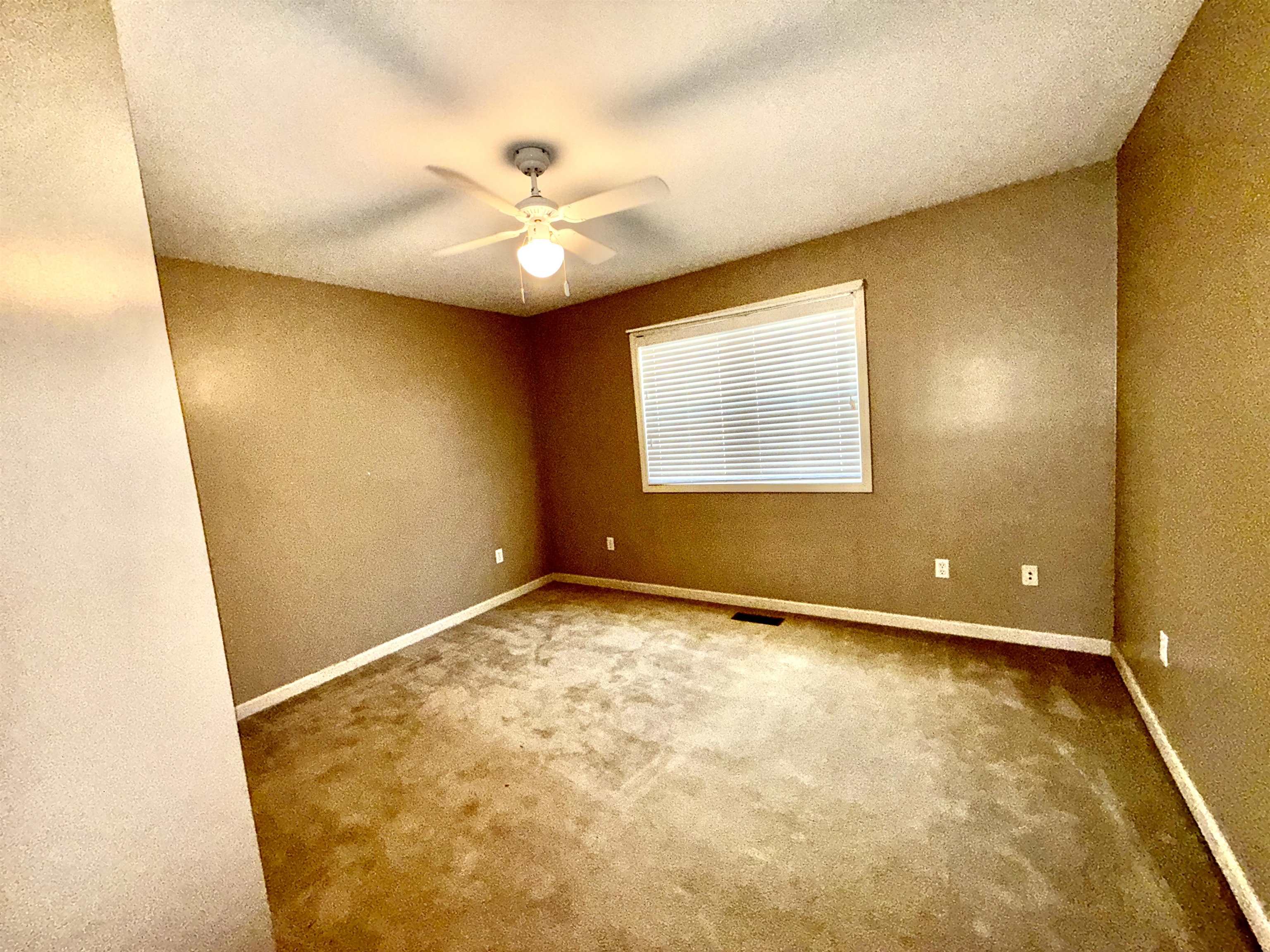 ASHLEY WOODS - Residential