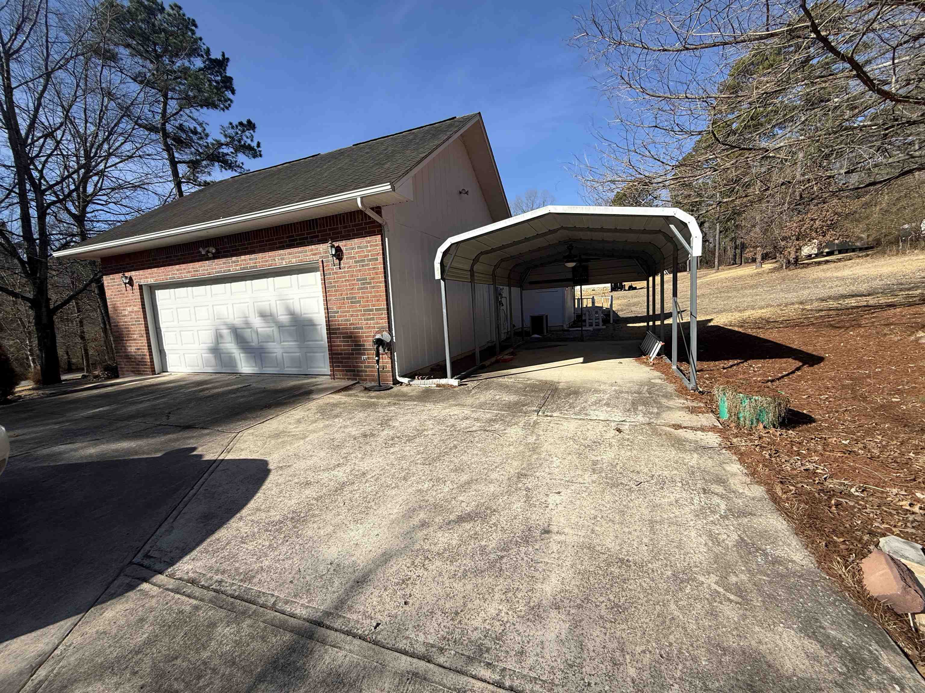 ASHLEY WOODS - Residential