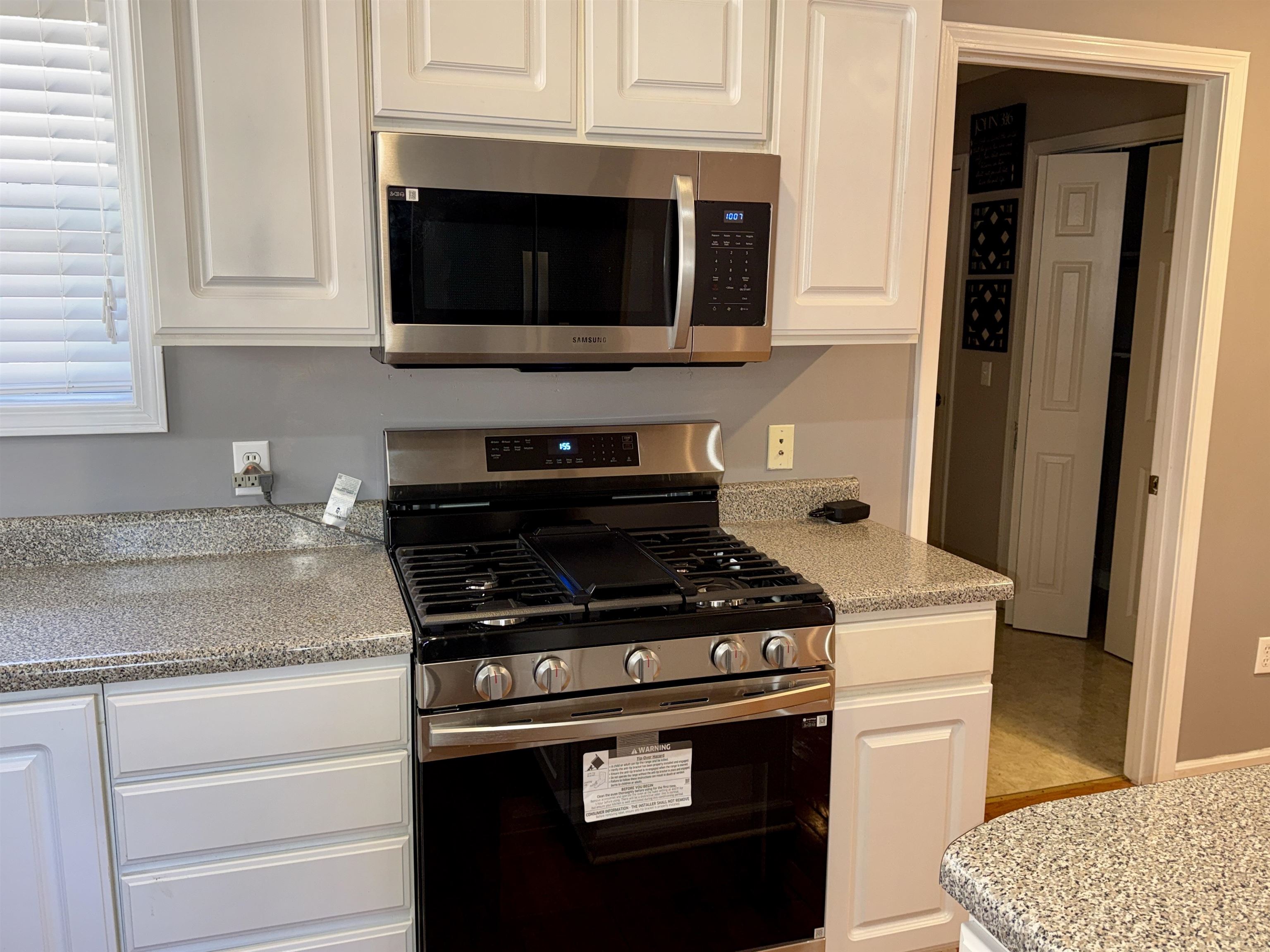 ASHLEY WOODS - Residential