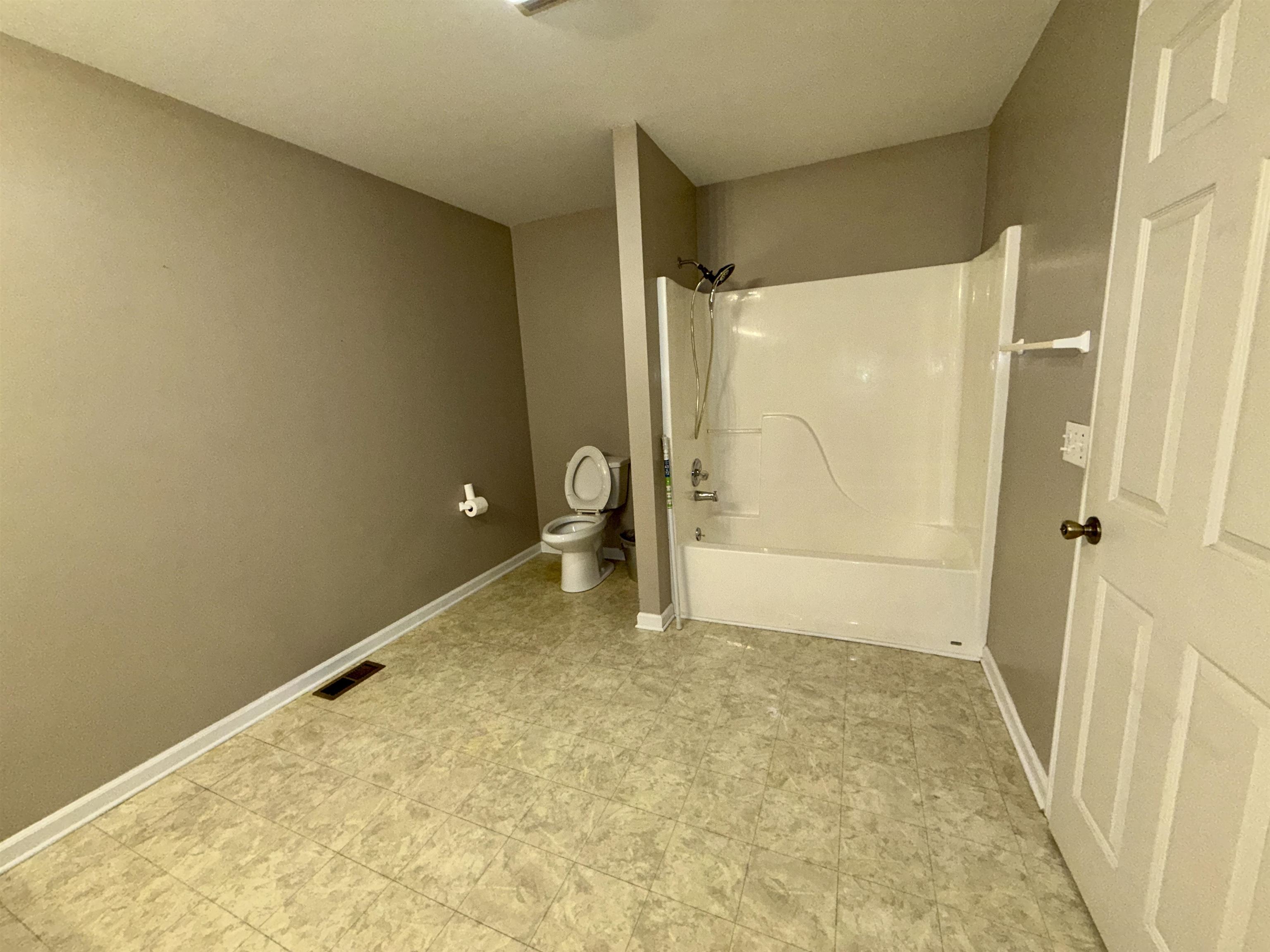 ASHLEY WOODS - Residential