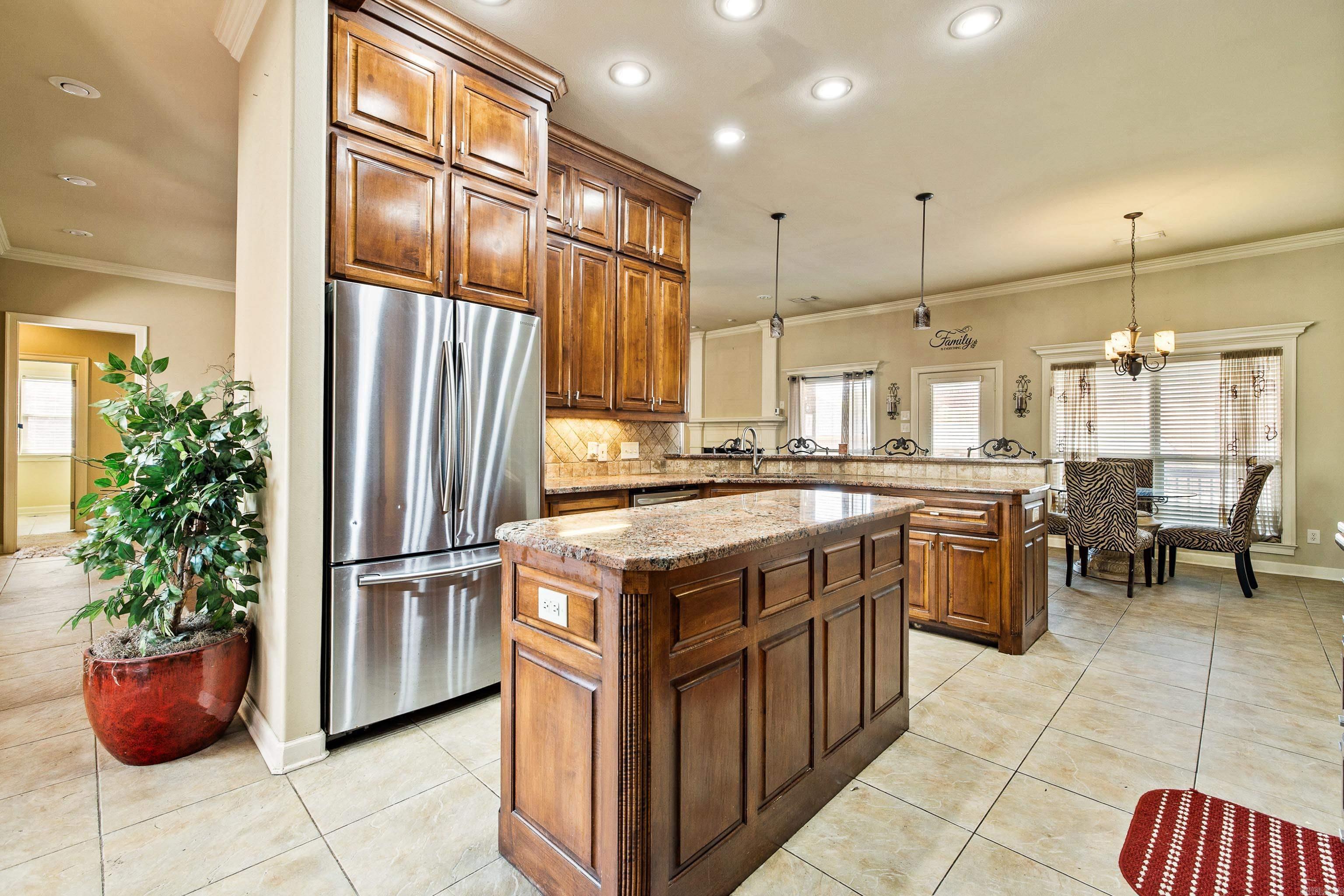 MADISON VALLEY - Residential