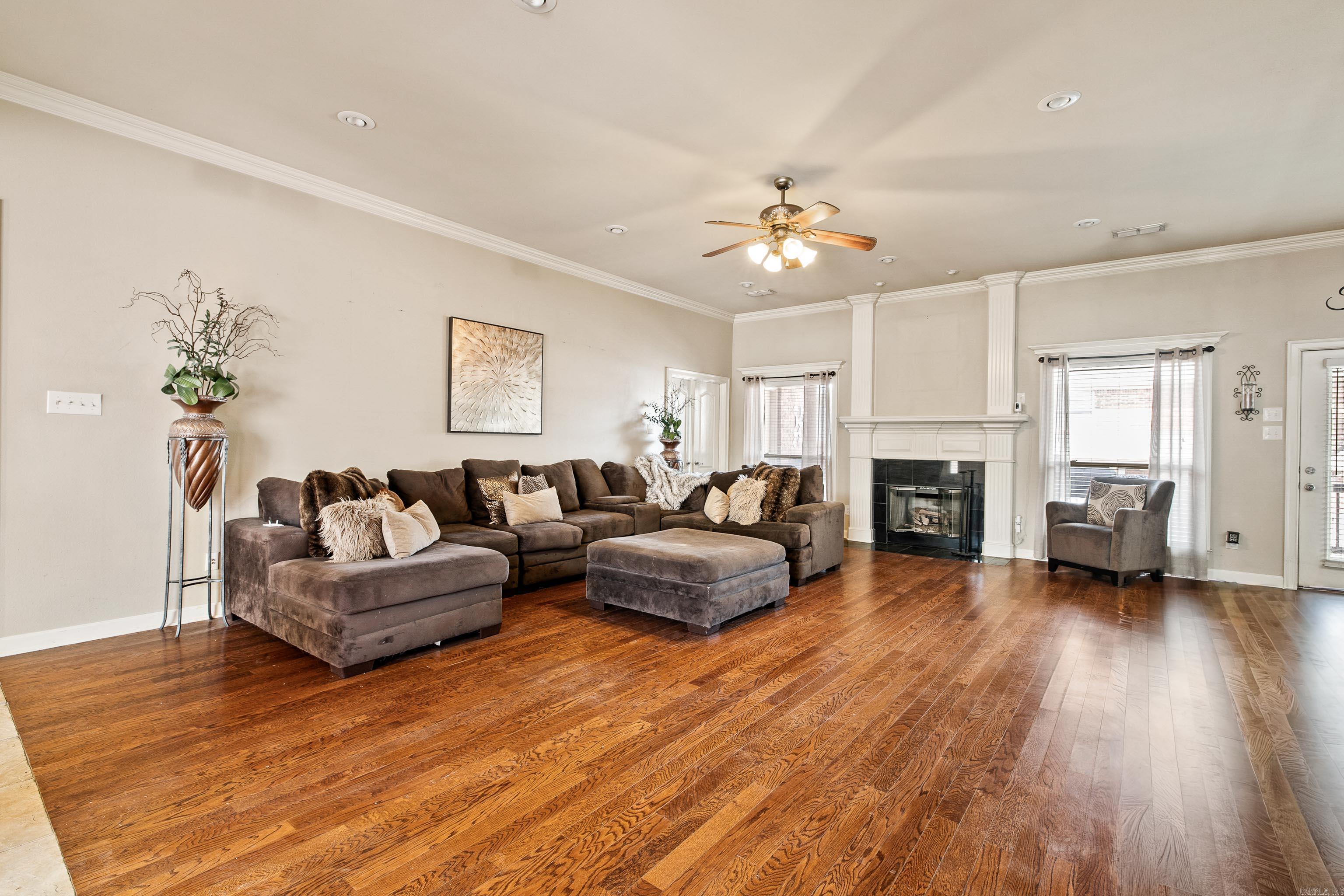 MADISON VALLEY - Residential