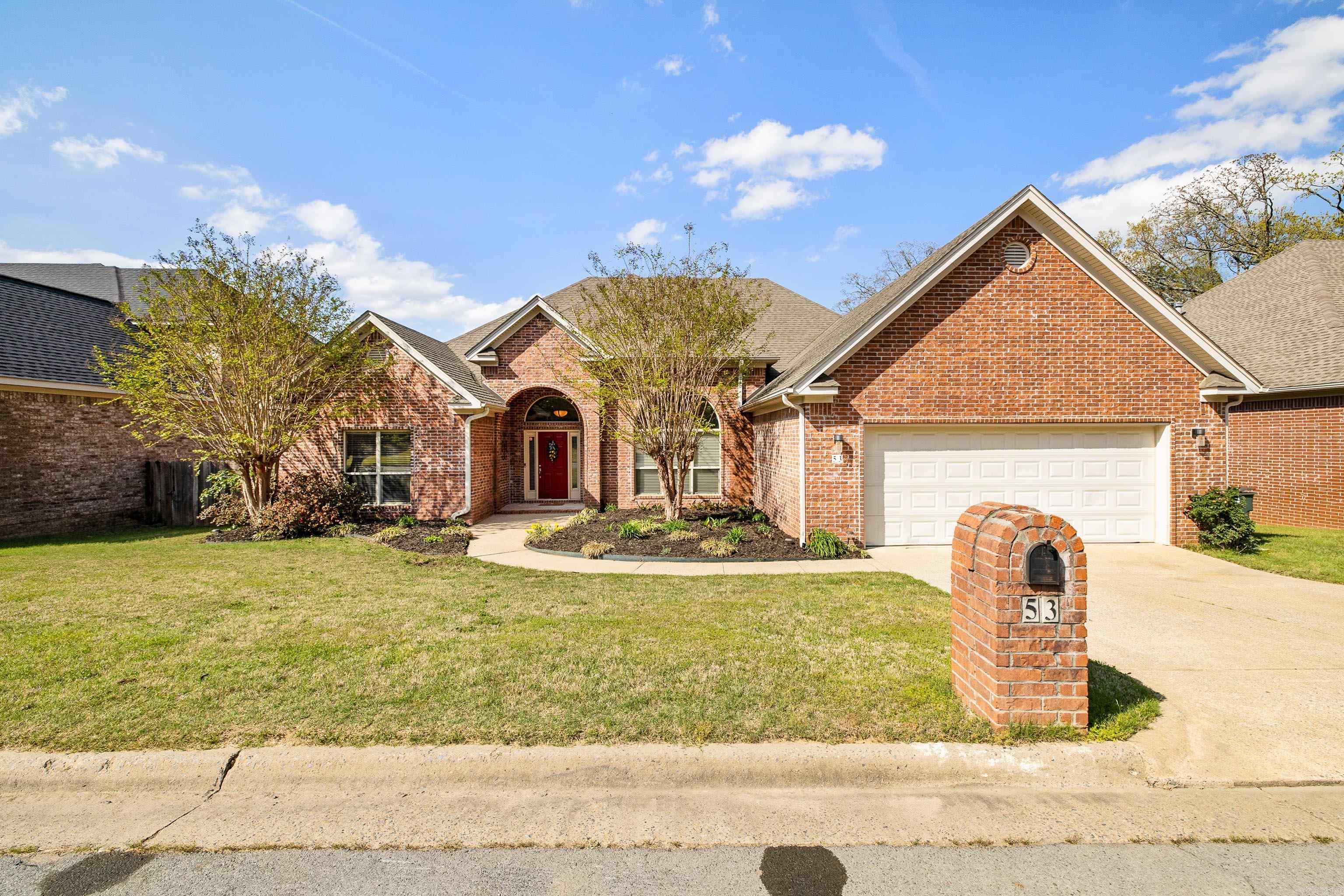 MADISON VALLEY - Residential