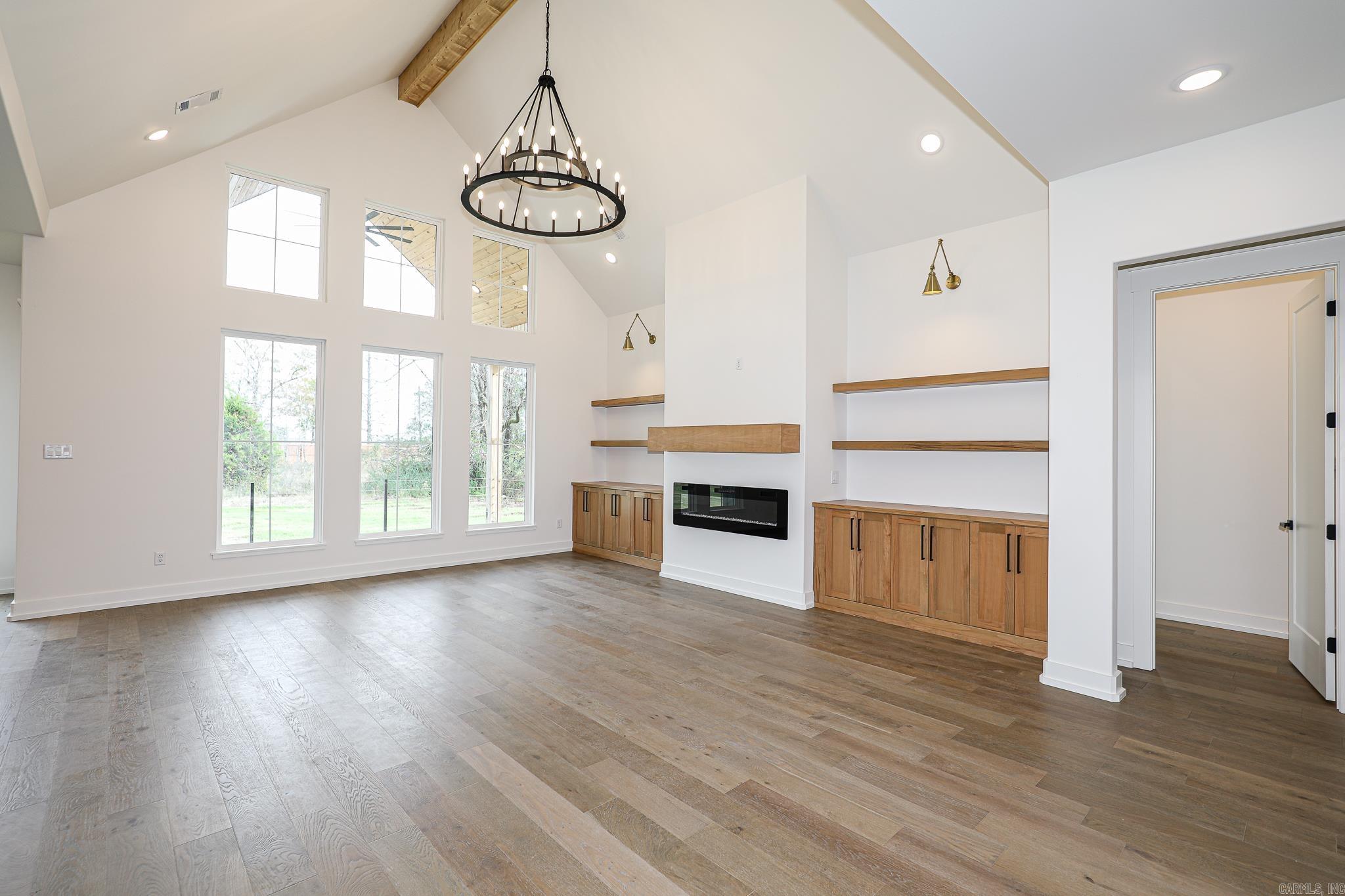 HAZEL OAK - Residential