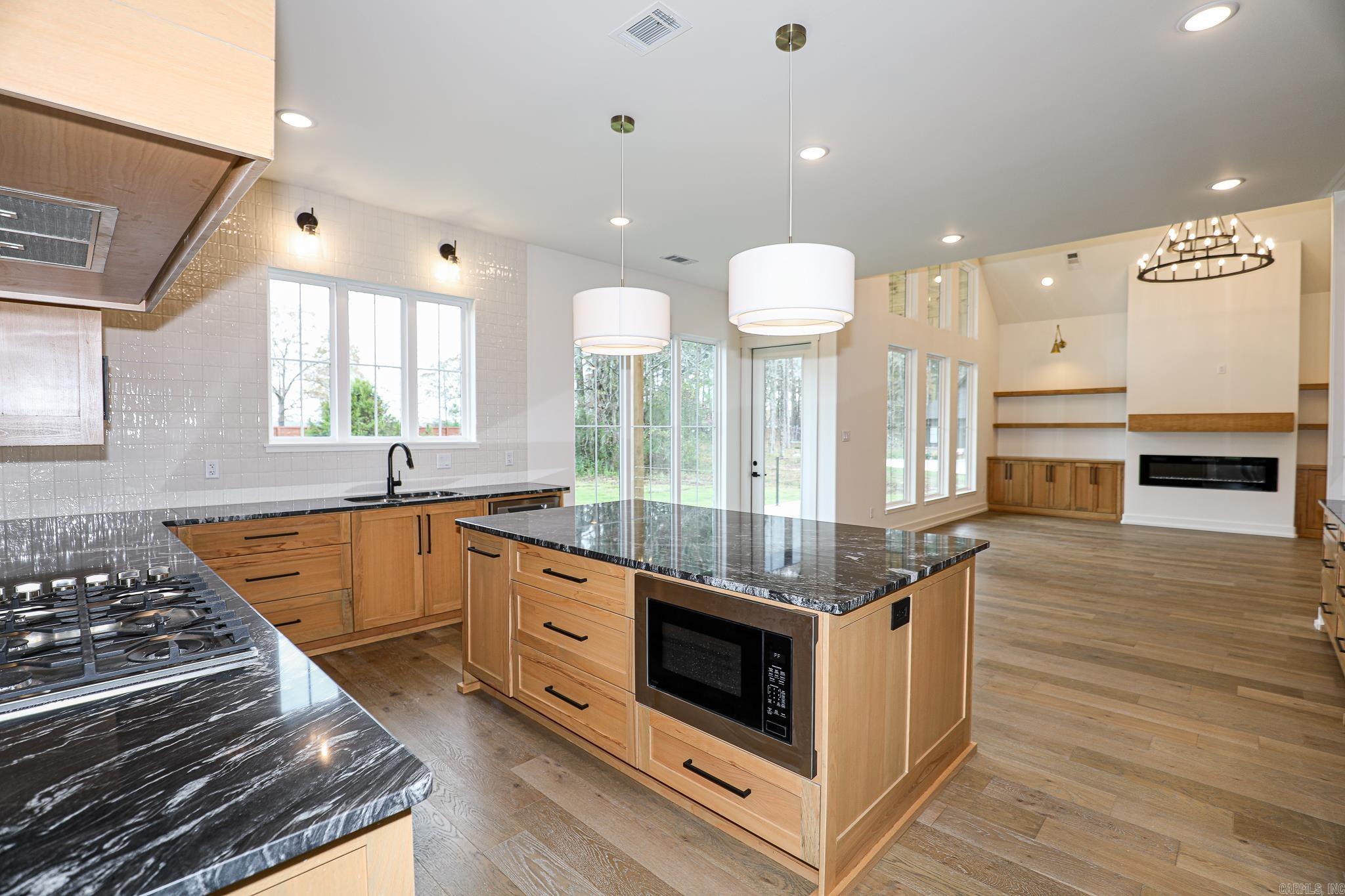 HAZEL OAK - Residential