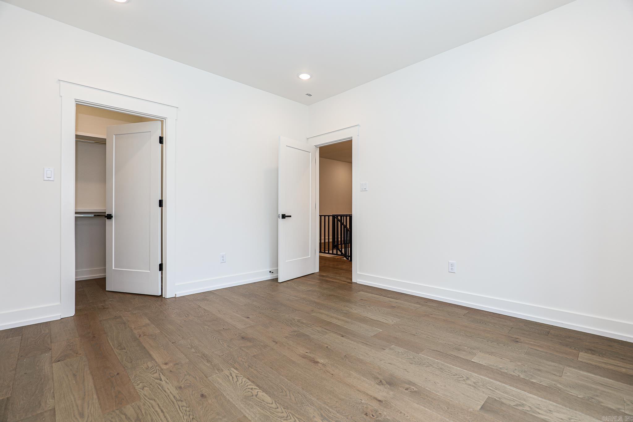 HAZEL OAK - Residential
