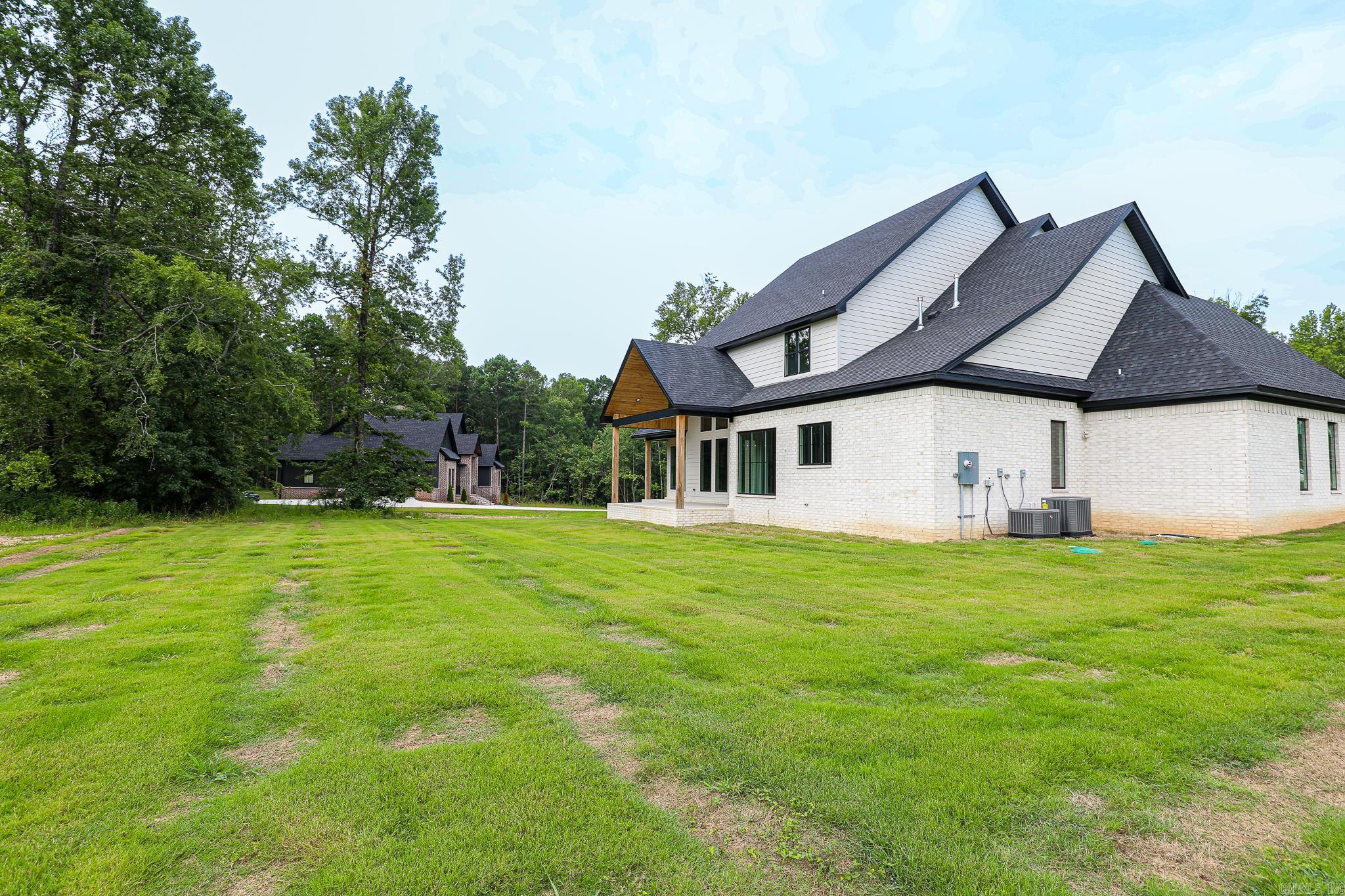 HAZEL OAK - Residential
