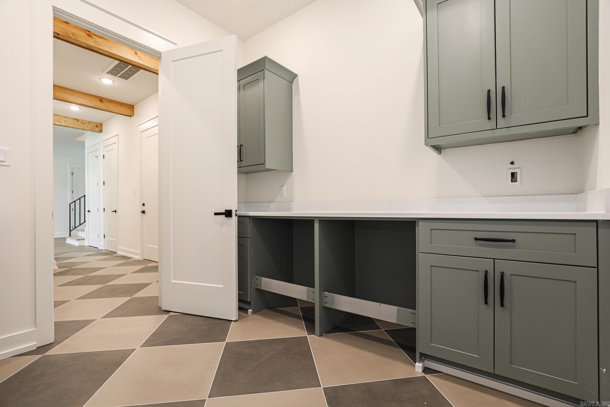 HAZEL OAK - Residential
