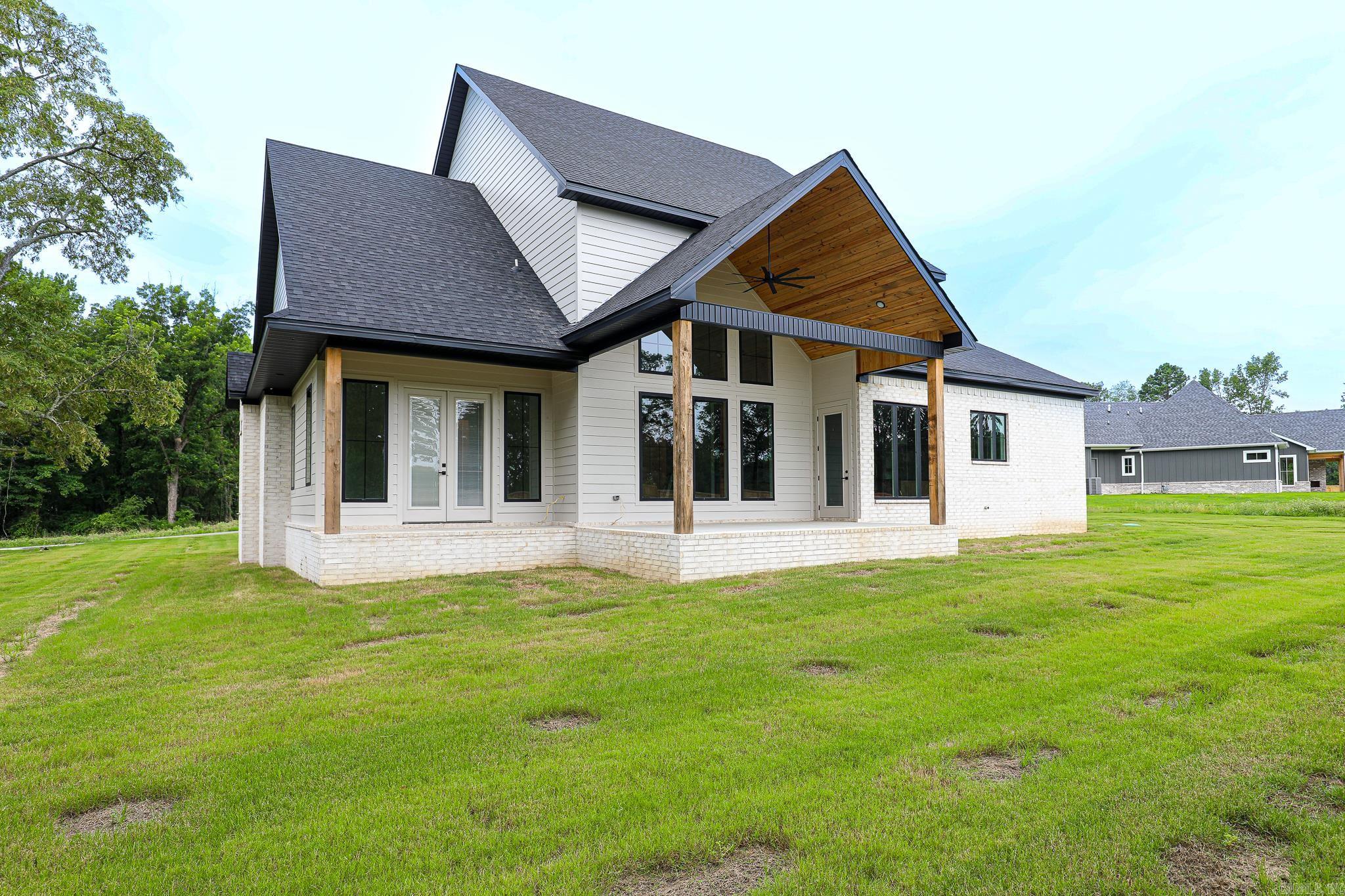 HAZEL OAK - Residential