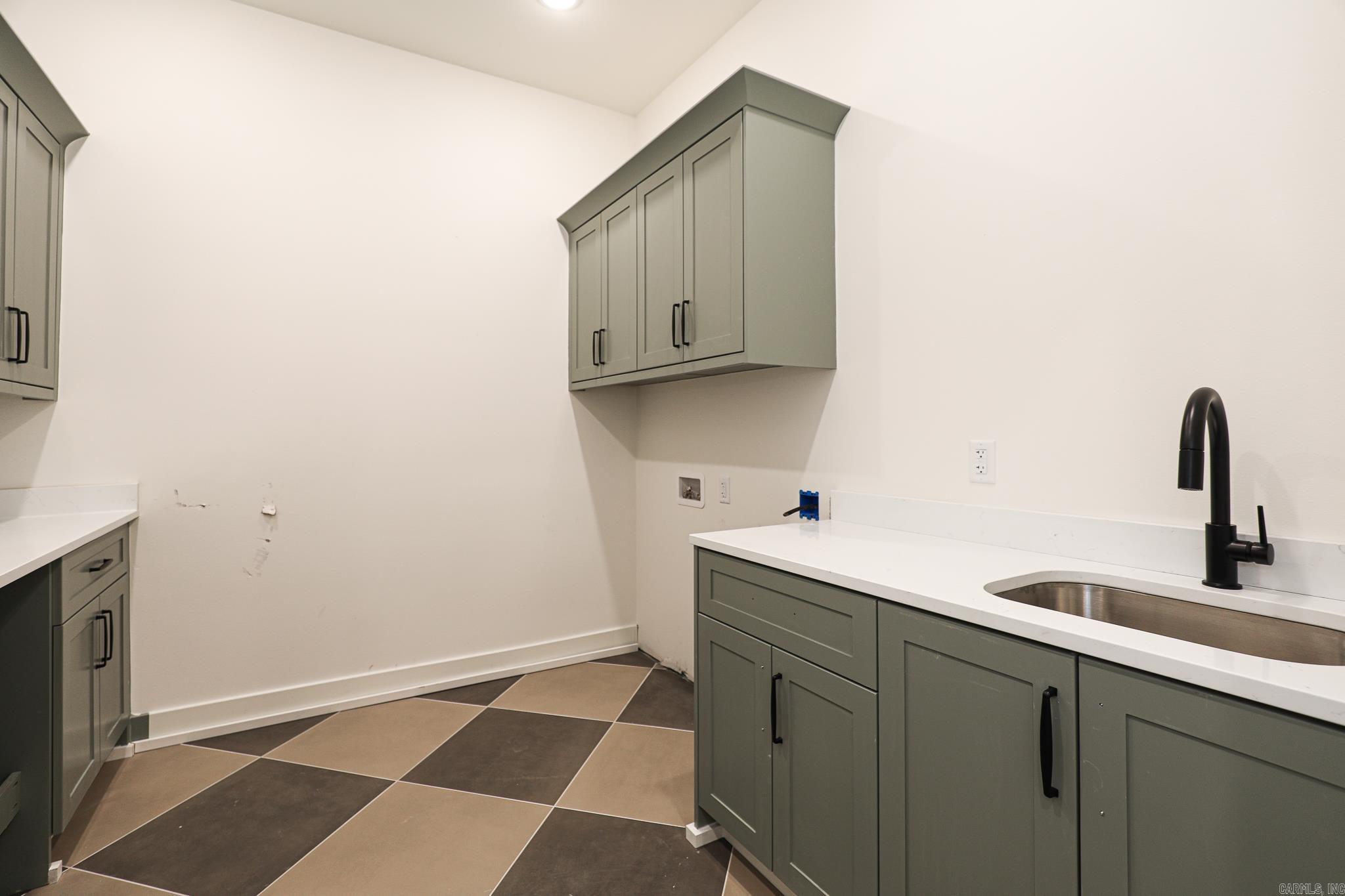 HAZEL OAK - Residential