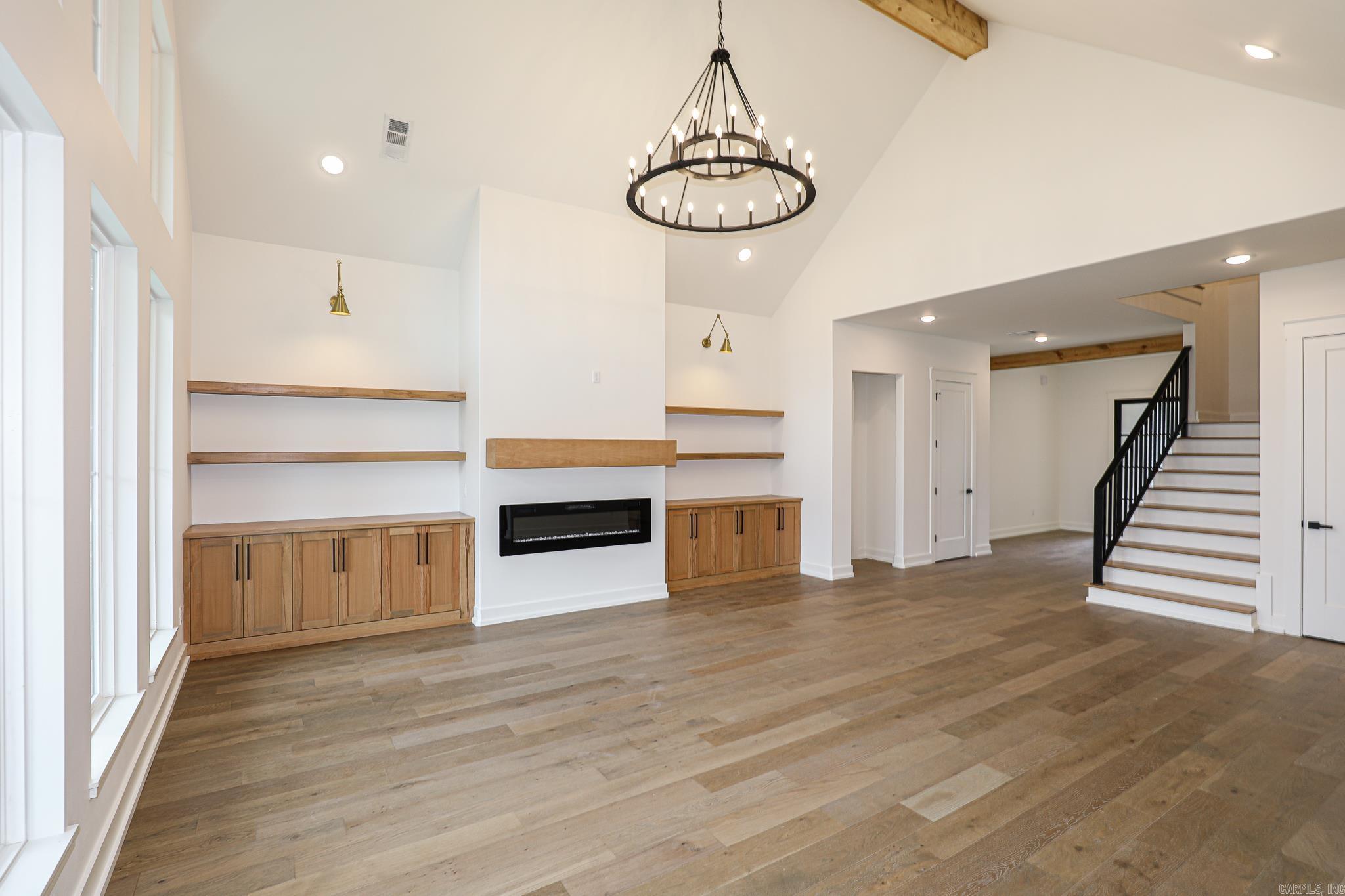 HAZEL OAK - Residential