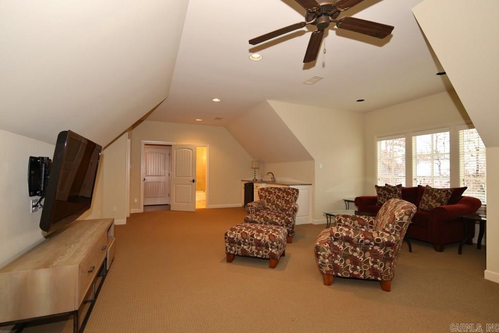 CHENAL VALLEY SOLOGNE CIRCLE - Residential