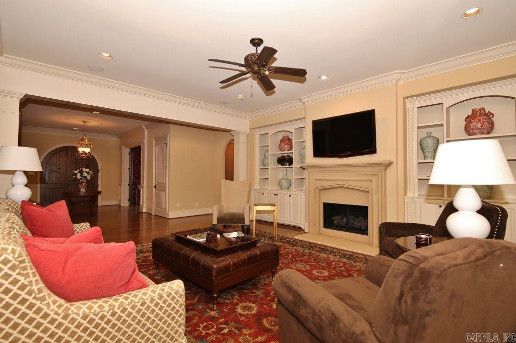 CHENAL VALLEY SOLOGNE CIRCLE - Residential