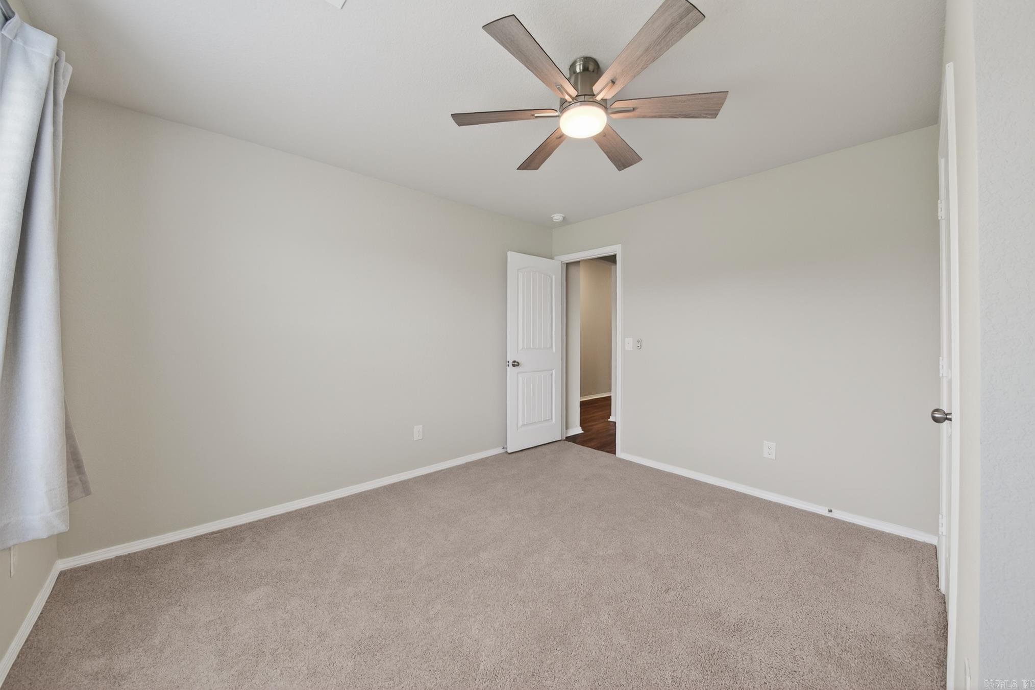 OAKLAND GROVE ESTATES - Residential