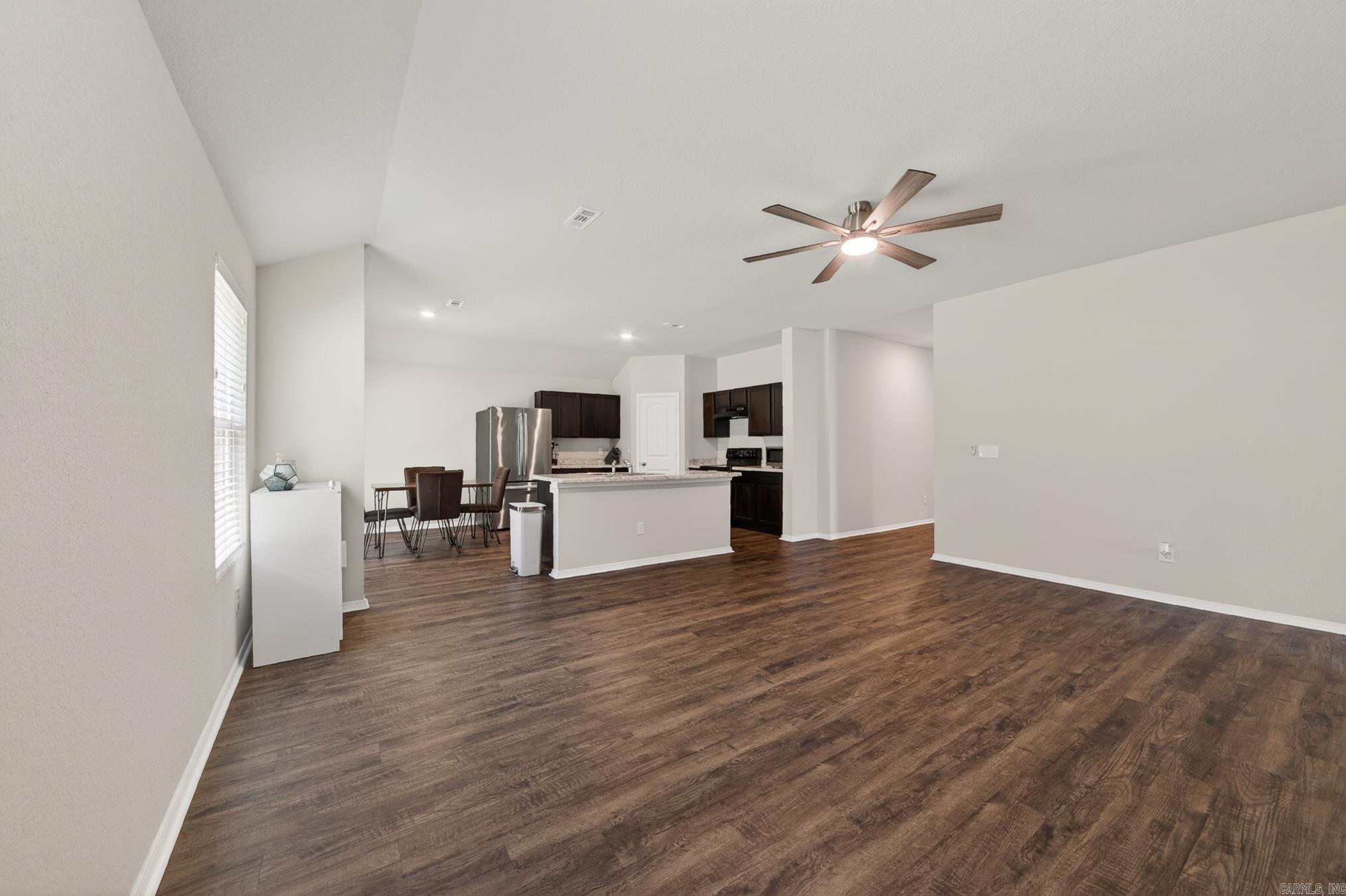 OAKLAND GROVE ESTATES - Residential