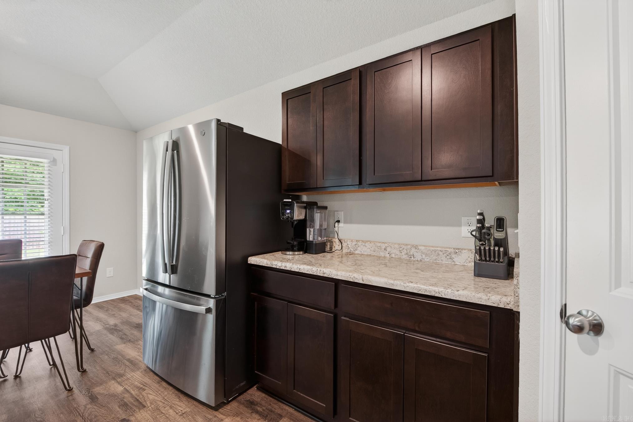 OAKLAND GROVE ESTATES - Residential