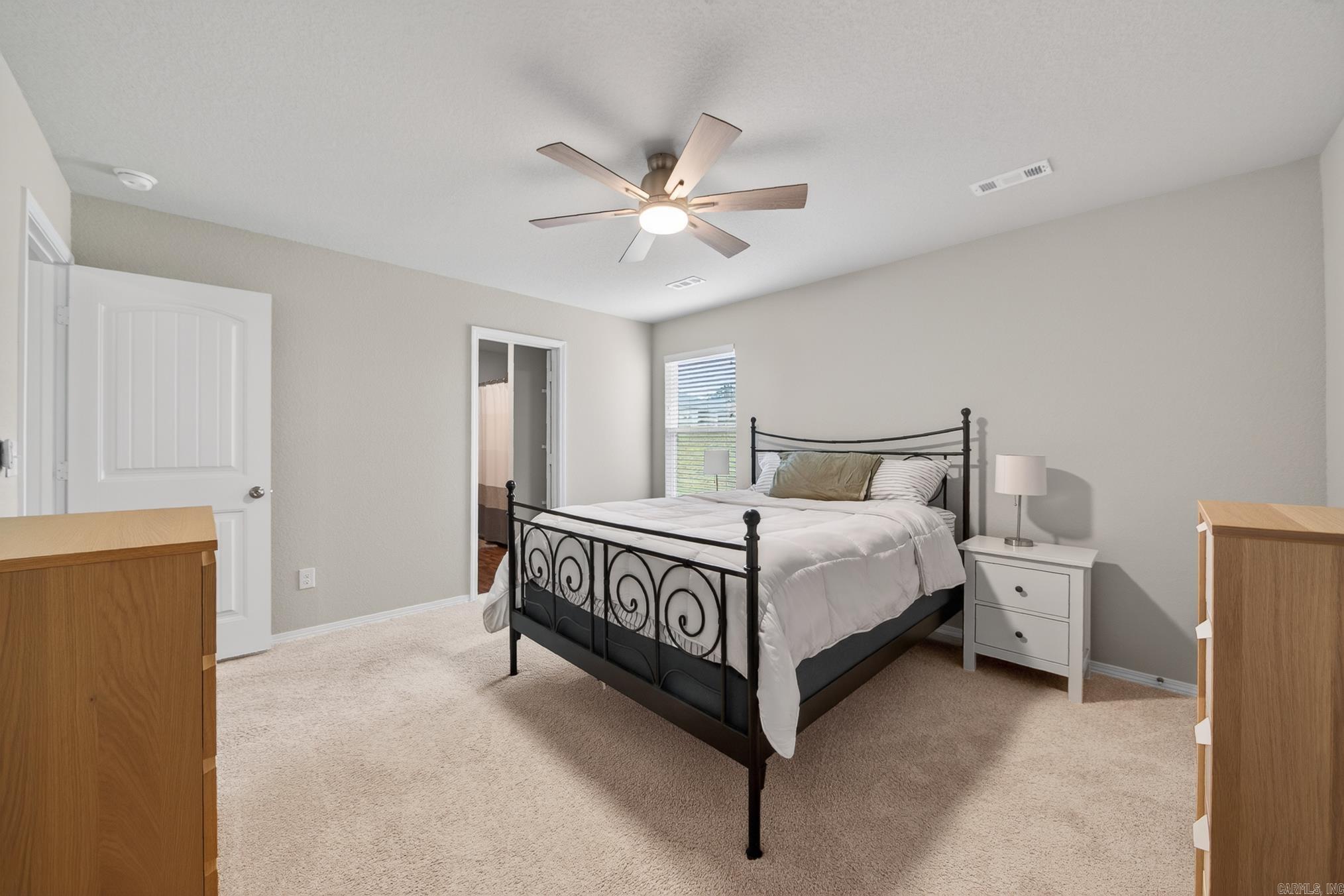 OAKLAND GROVE ESTATES - Residential