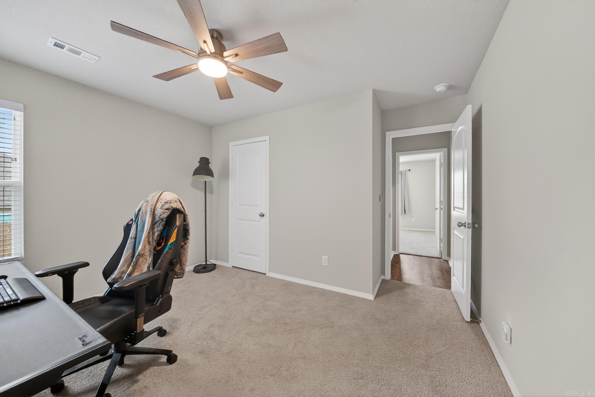 OAKLAND GROVE ESTATES - Residential