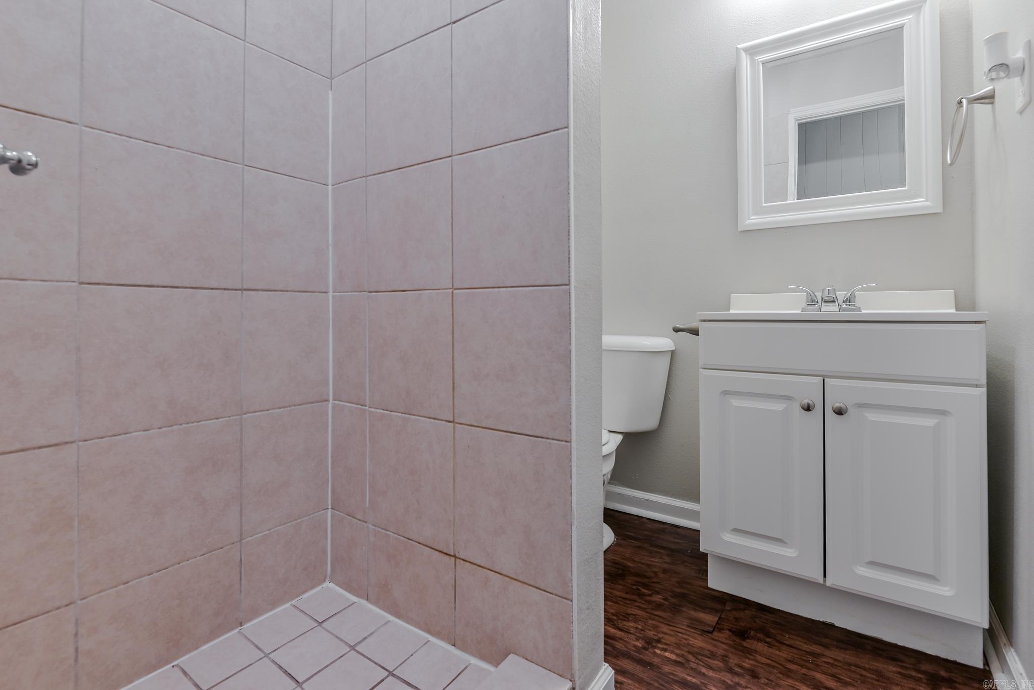 TROUTT - Residential