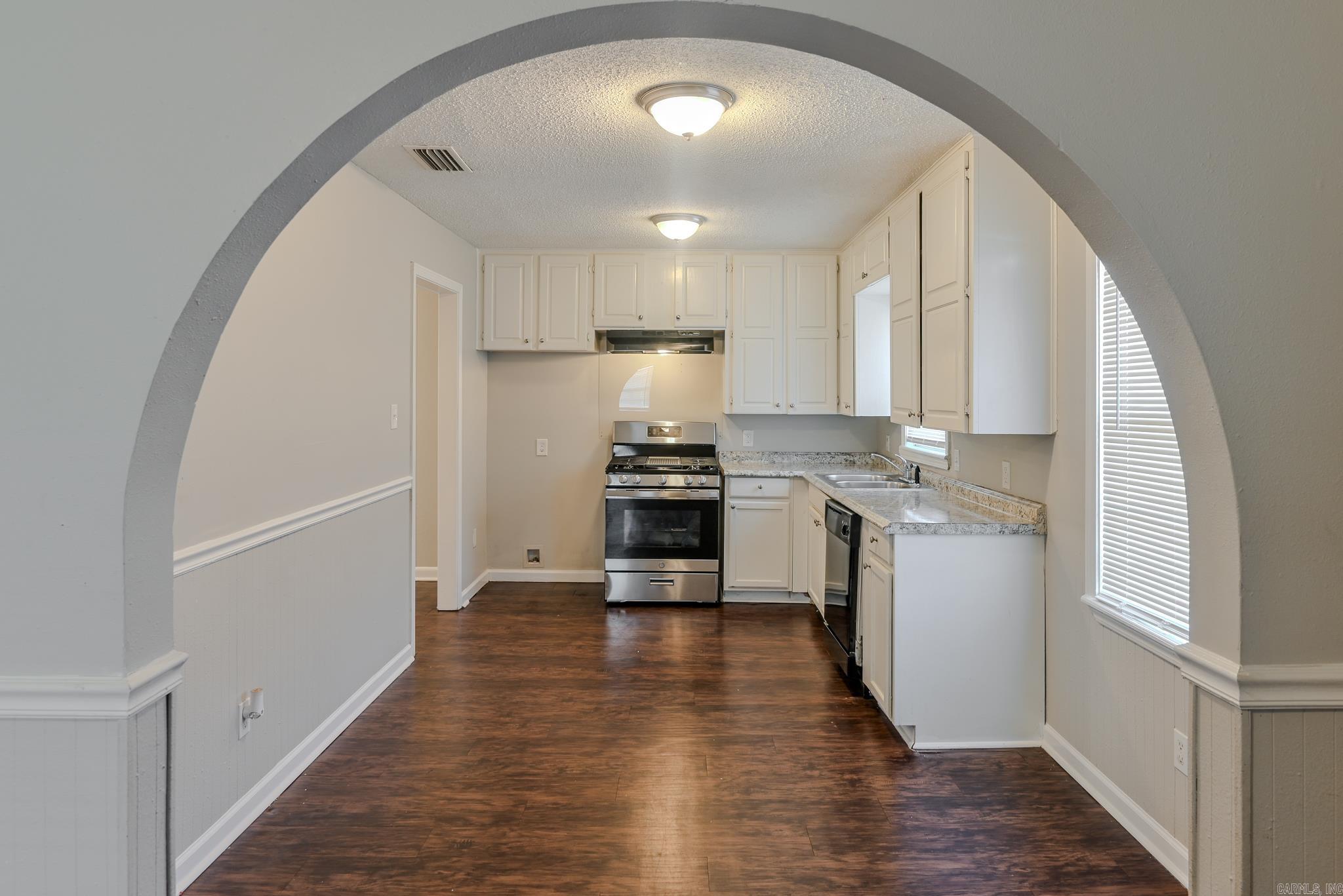 TROUTT - Residential