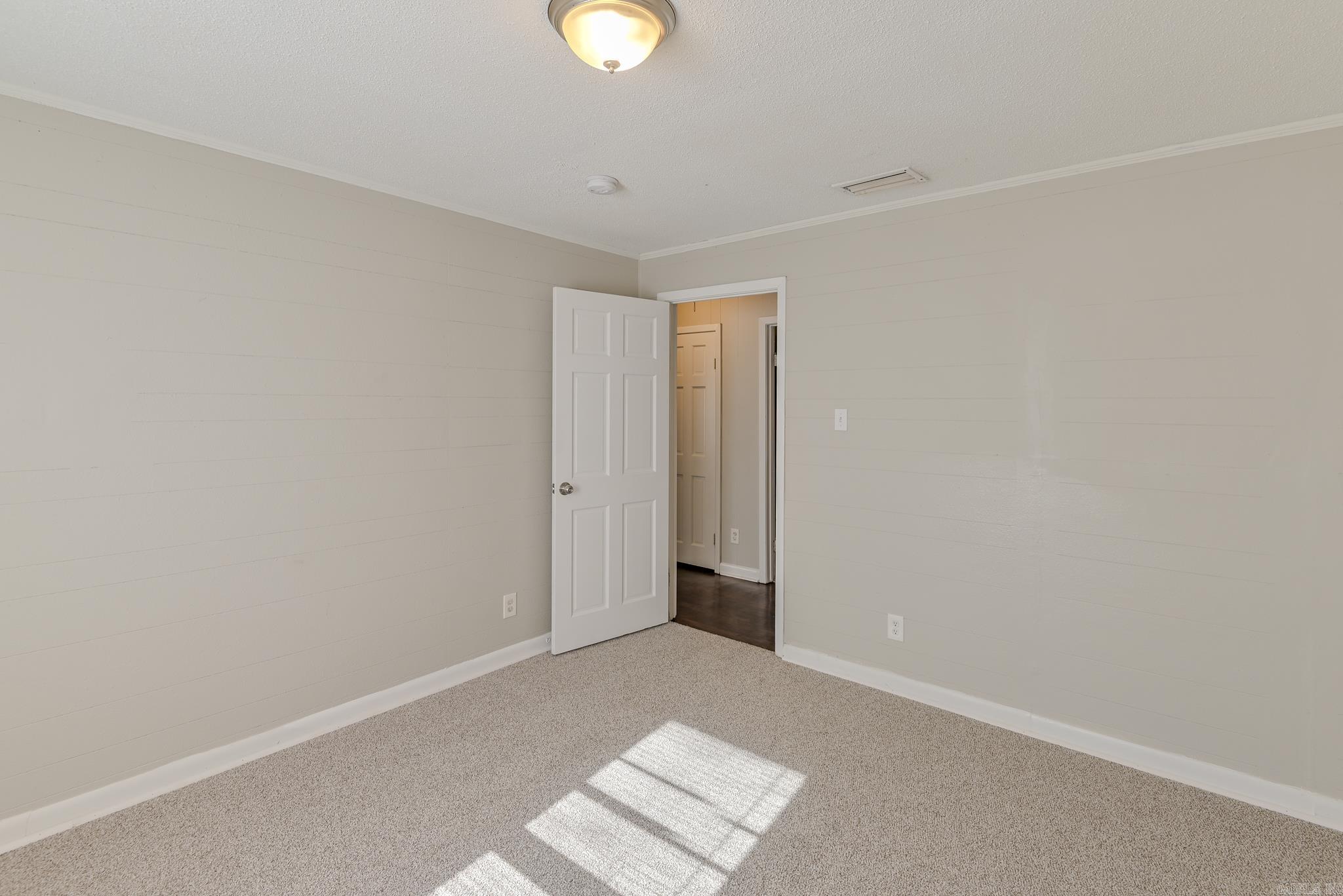 TROUTT - Residential