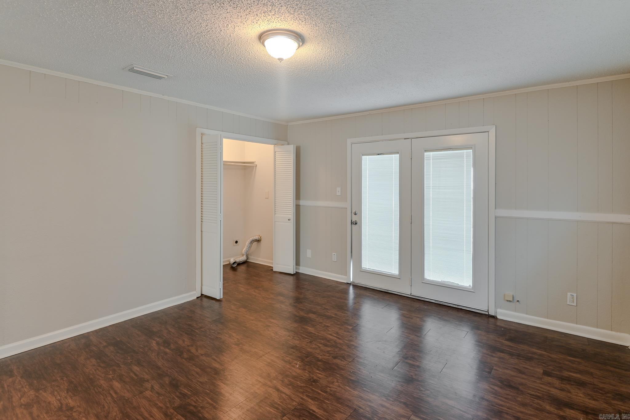 TROUTT - Residential