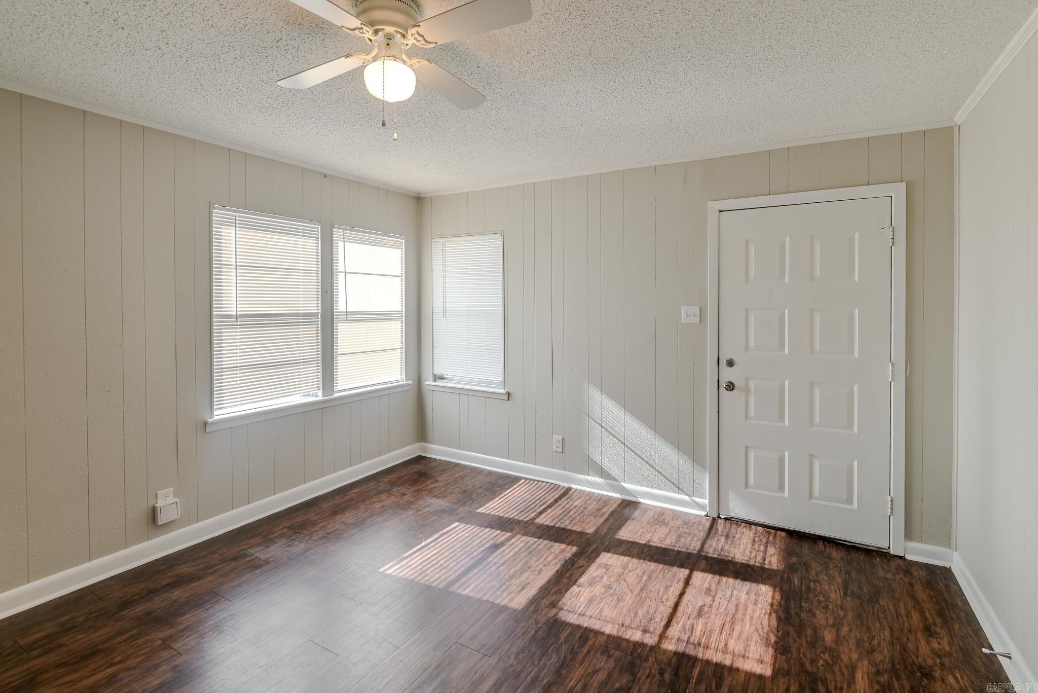 TROUTT - Residential