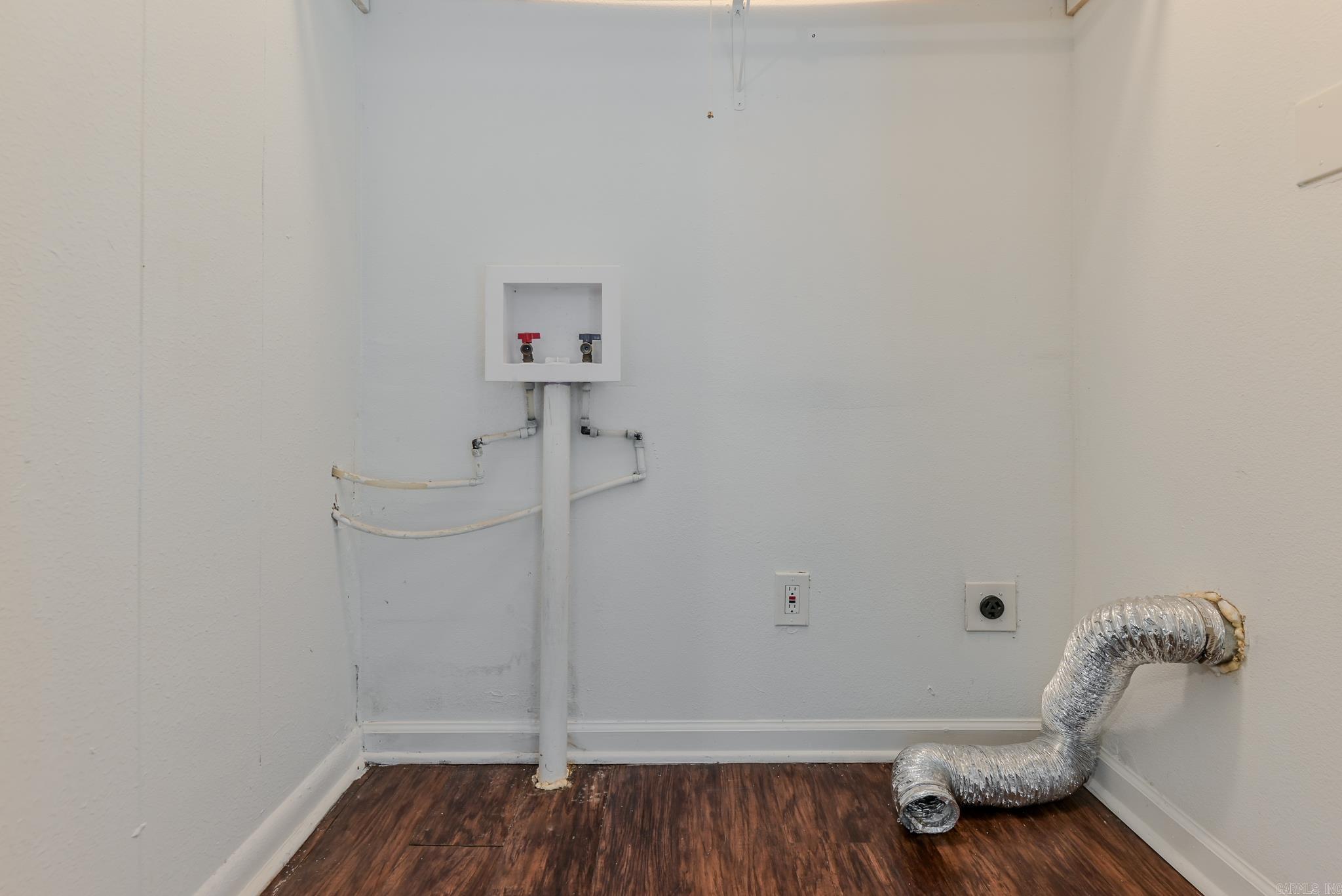 TROUTT - Residential