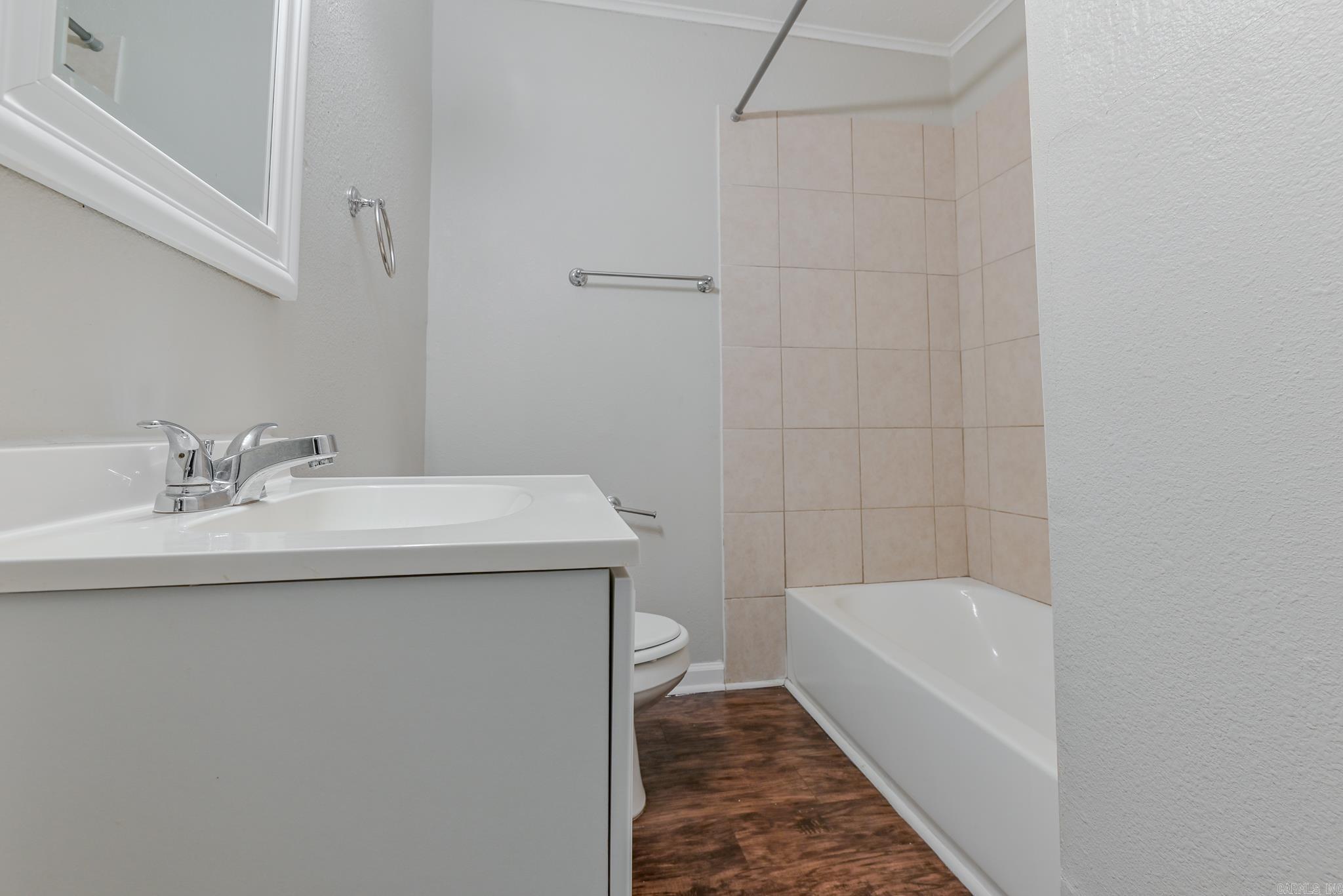 TROUTT - Residential