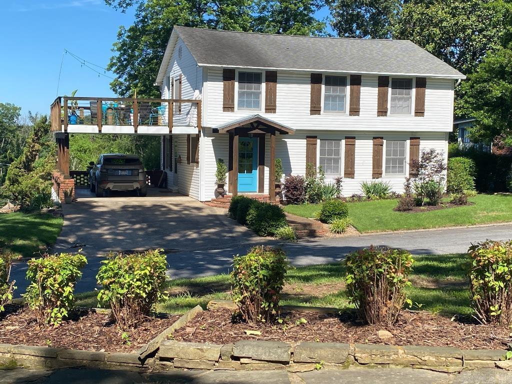 Rarely Available, Prestigeous Skyline Drive with Awesome Views. Gracious 5 Bedroom, 1.5 Bath, 3 Story Home in the Edgemont Section of Park Hill. Loaded with 1940's Charm with 2 Fireplaces, Hardwoods, Arches and Built In's. Beautifully Landscaped Quarter Acre, Sprinkler System, Fully Fenced. Enjoy Sunrises & Sunsets on the Deck, or a Fire on the Patio. Laundry/Utility, Workshop & Garden Storage on Lower Level not included in the 2300 square feet. Plenty of Room for Bath addition(s).