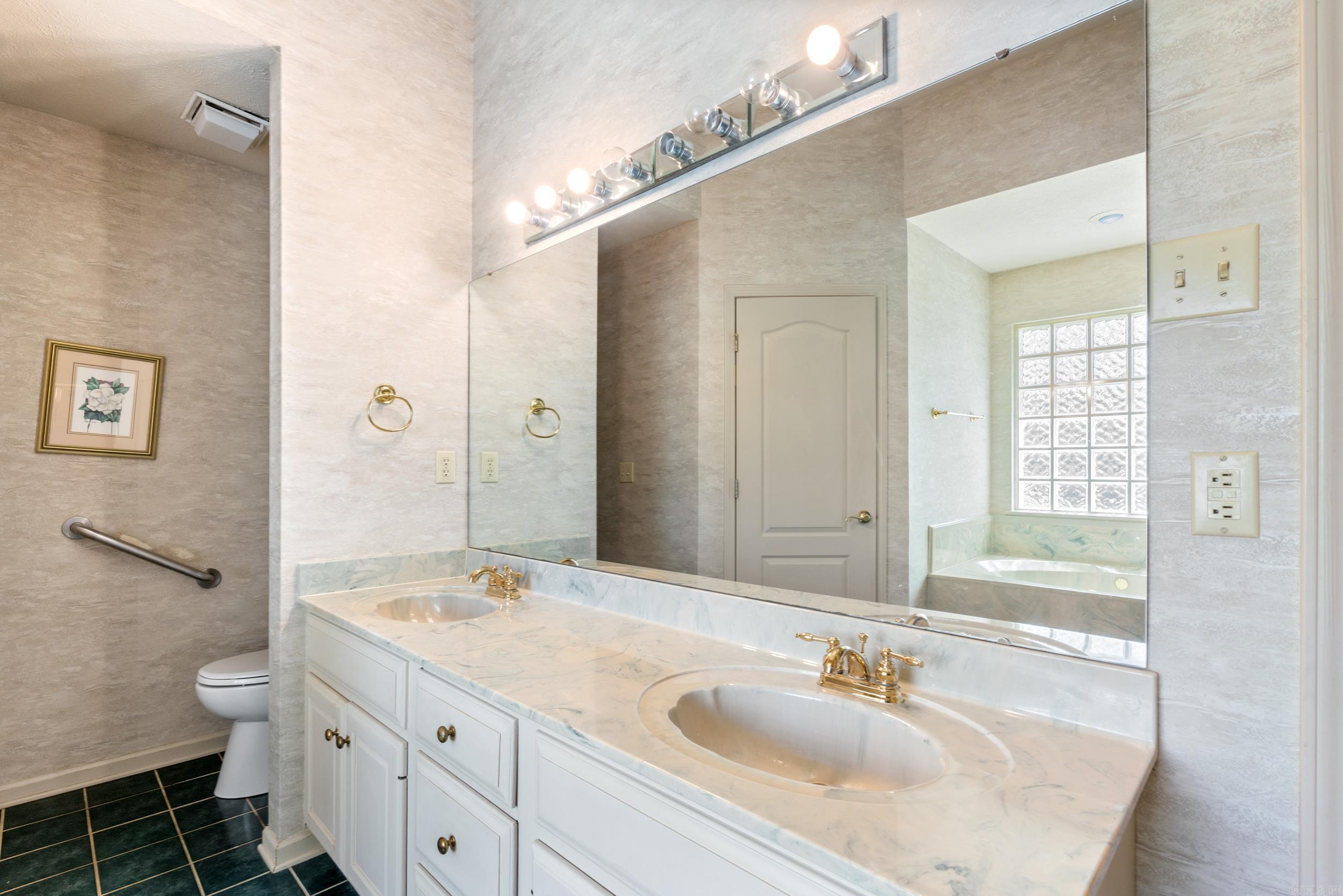 KROOKED KREEK - Residential